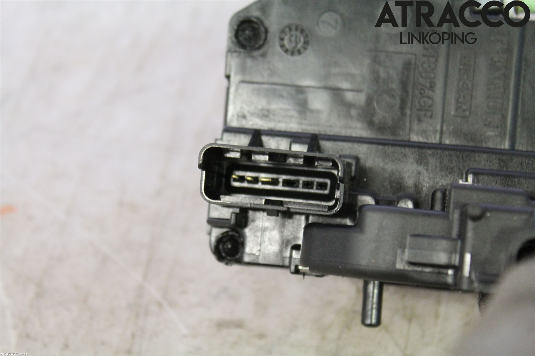 Nissan QASHQAI 10-14 Låskista-Dörrlås