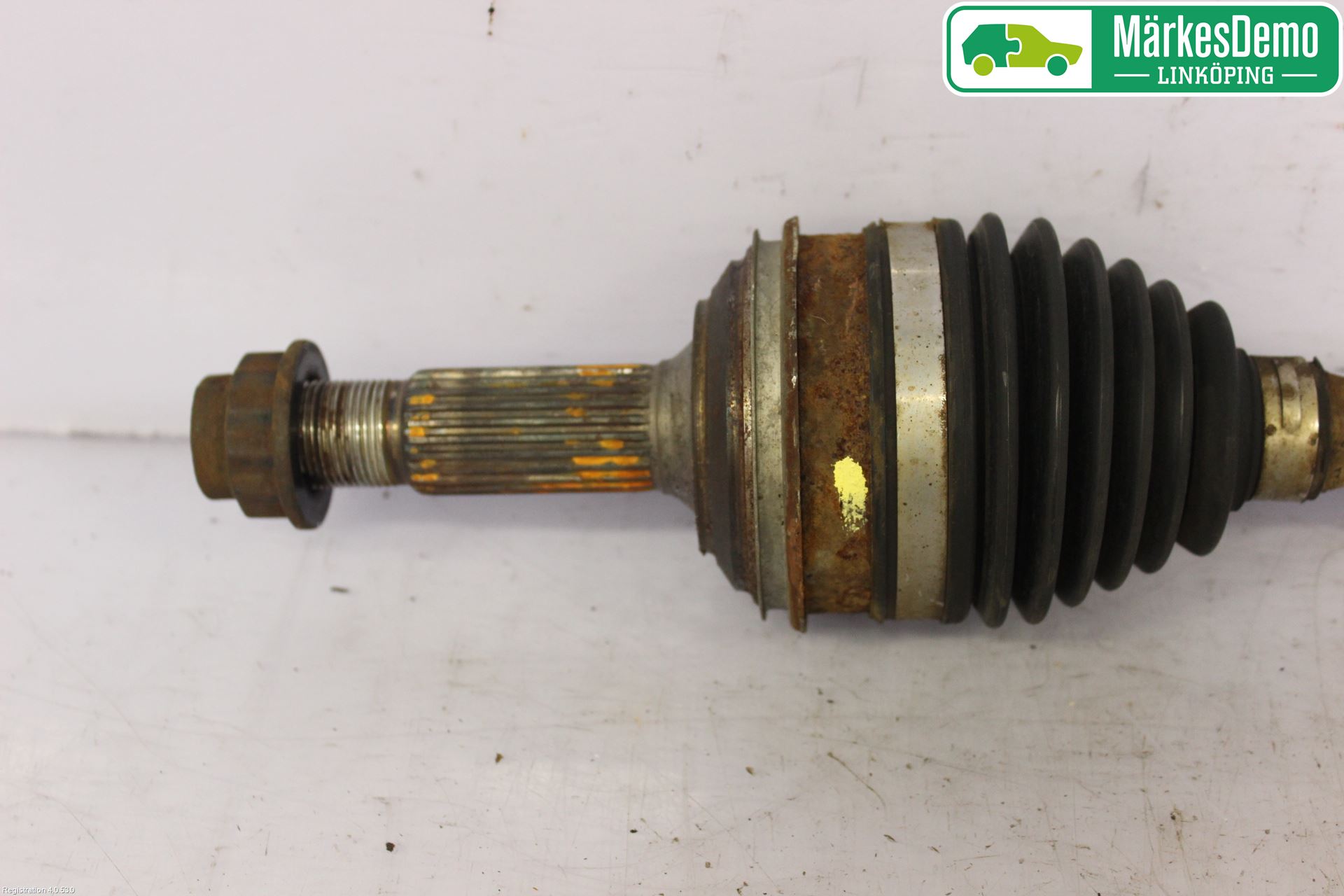 Toyota iQ Drivaxel Fram Vänster