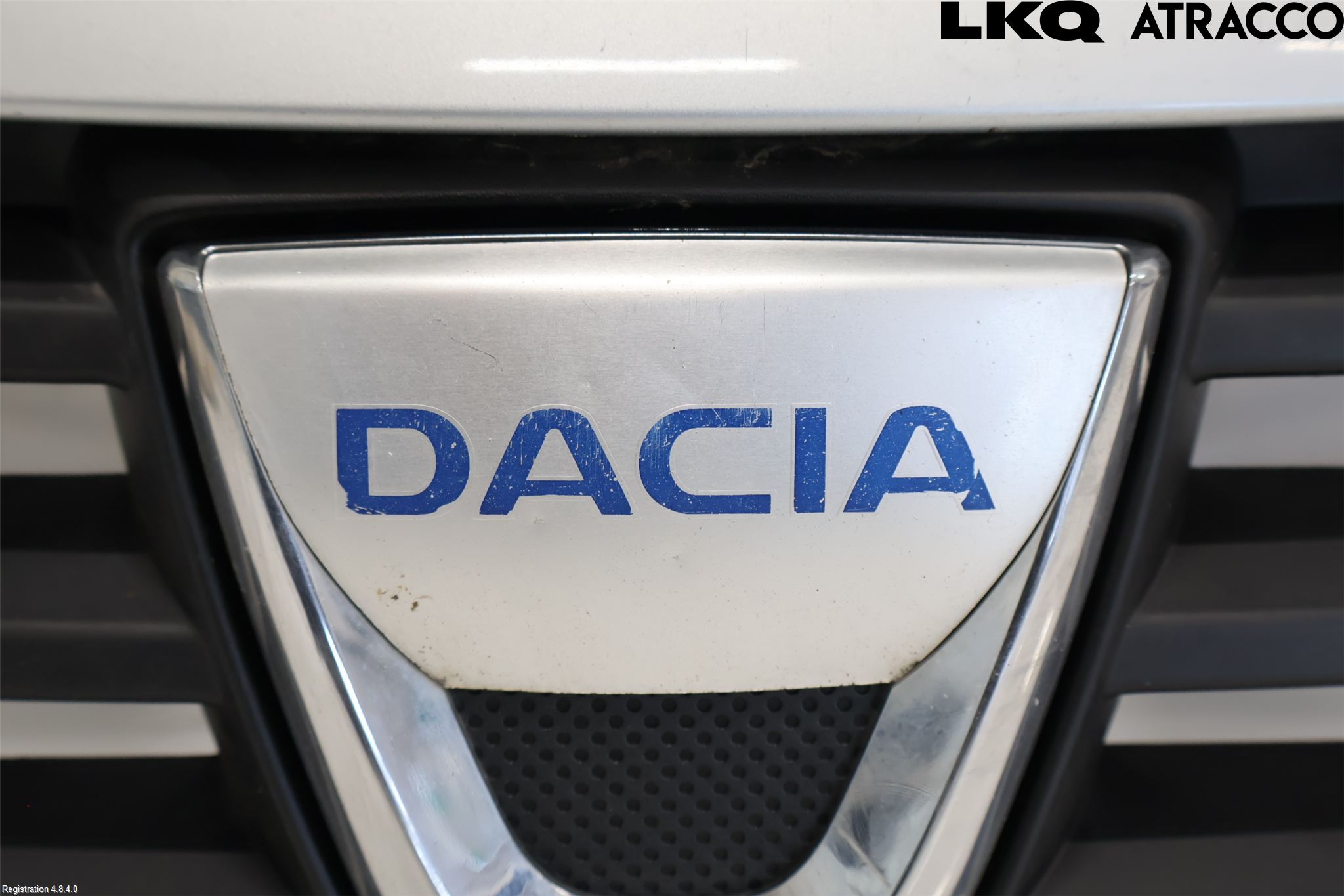 Dacia SANDERO 09-13 Grill Komp