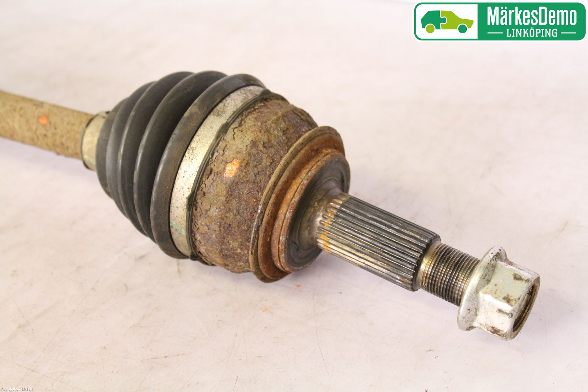 Nissan QASHQAI 14-17 Drivaxel Fram Vänster