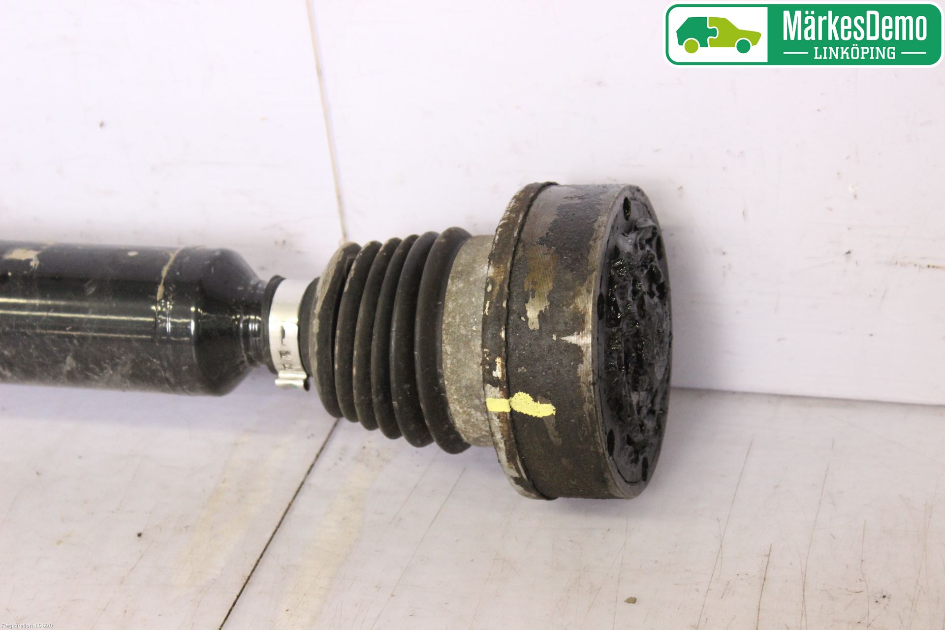 Volkswagen VW GOLF VI 09-13 Drivaxel Fram Höger