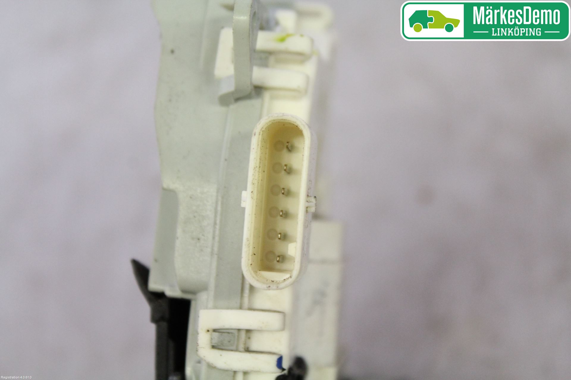 Audi A4/S4 08-11 Låskista-Dörrlås