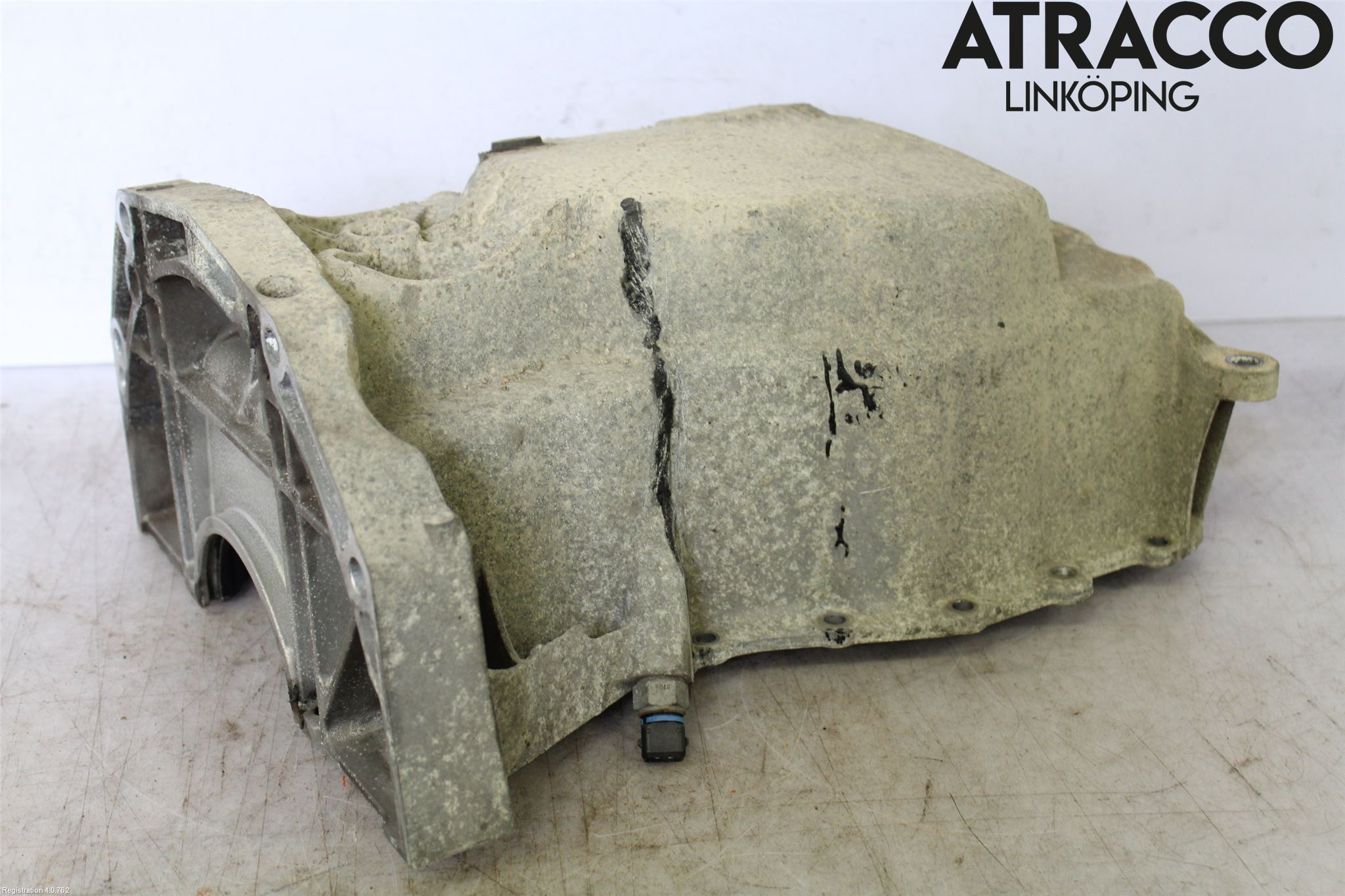 Nissan KUBISTAR Oljetråg