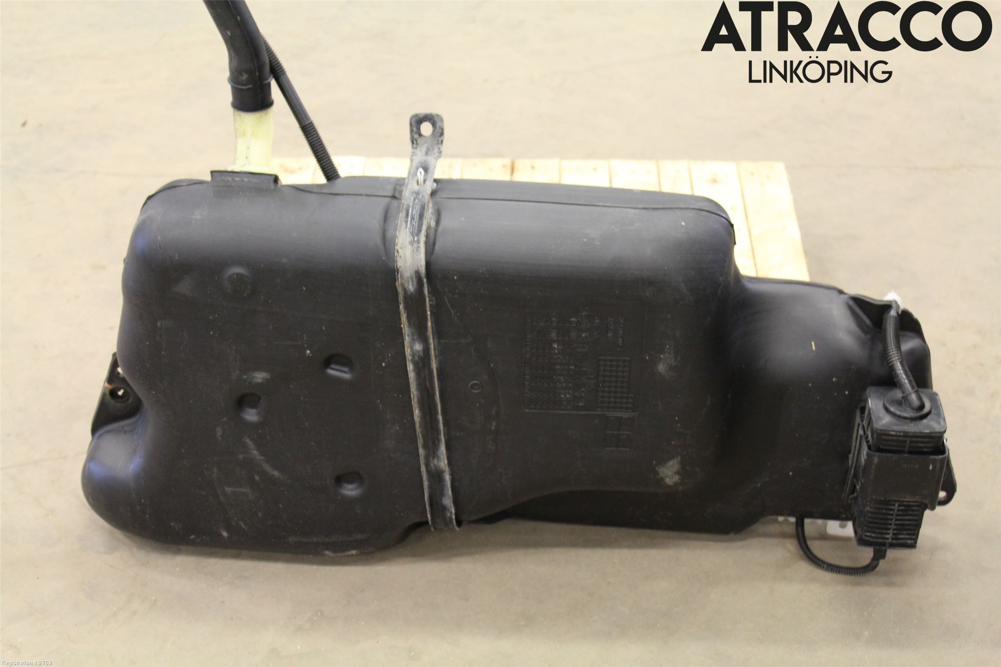 Peugeot 208 12-15 Bränsletank