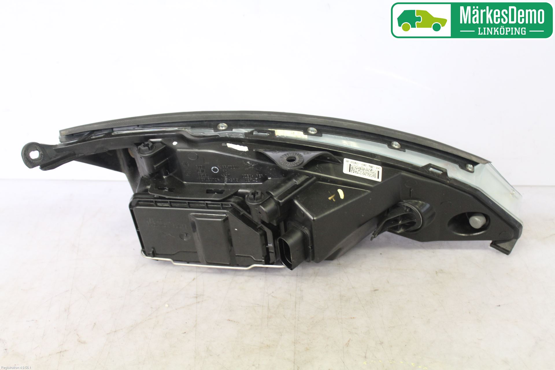 Ford FOCUS     99-04 Strålkastare Vänster