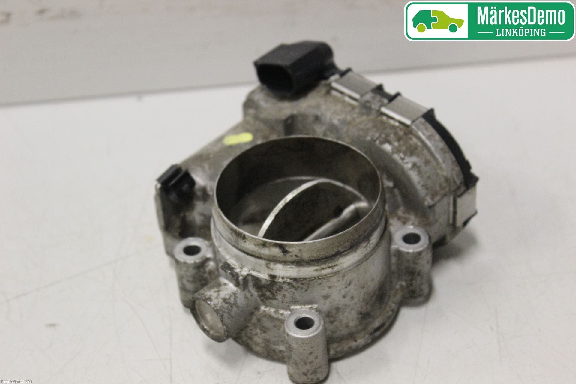 Mercedes-Benz MB C-KLASS (W204) 07-15 Injspjällhus