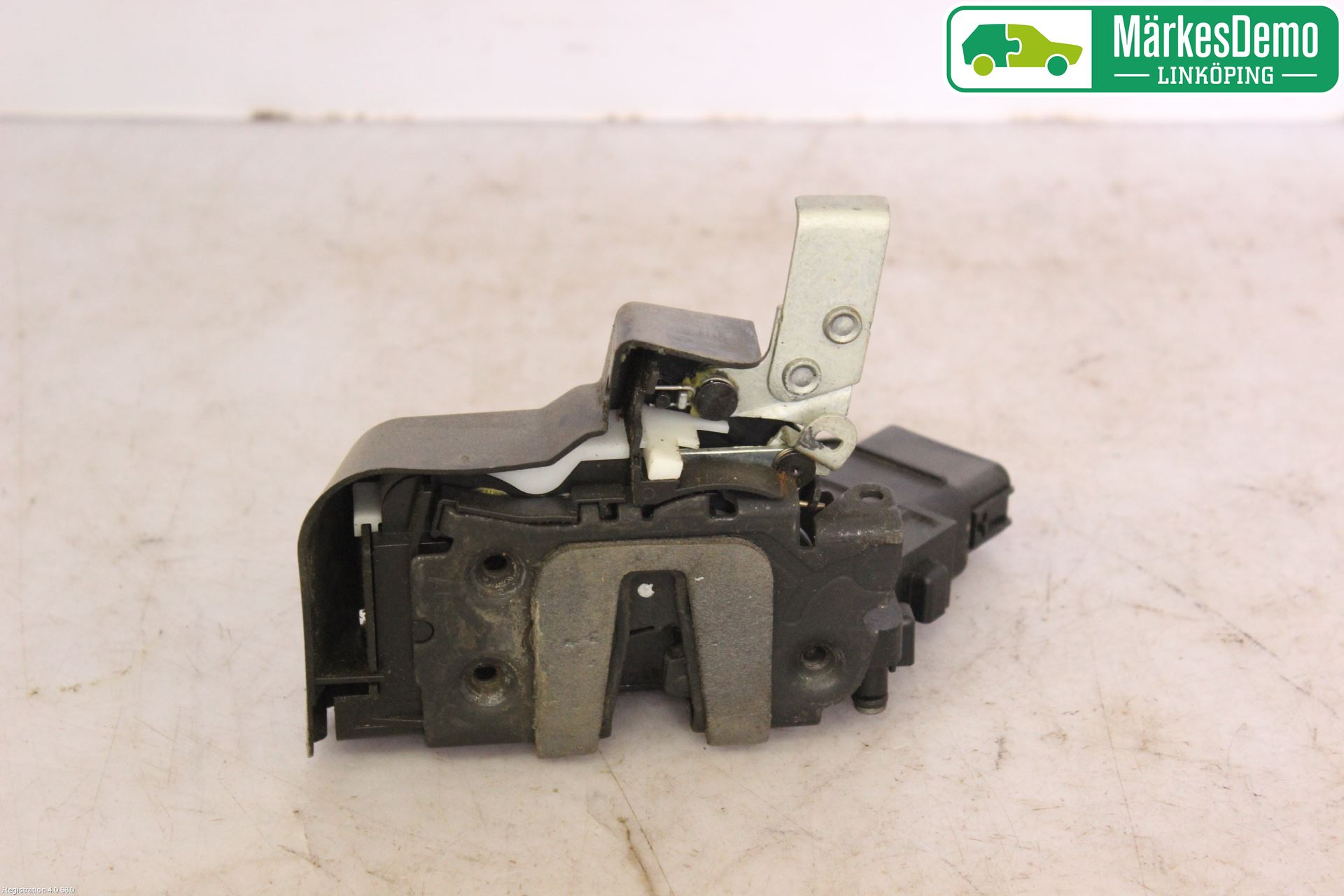 Ford MONDEO 07-15 Låskista-Dörrlås