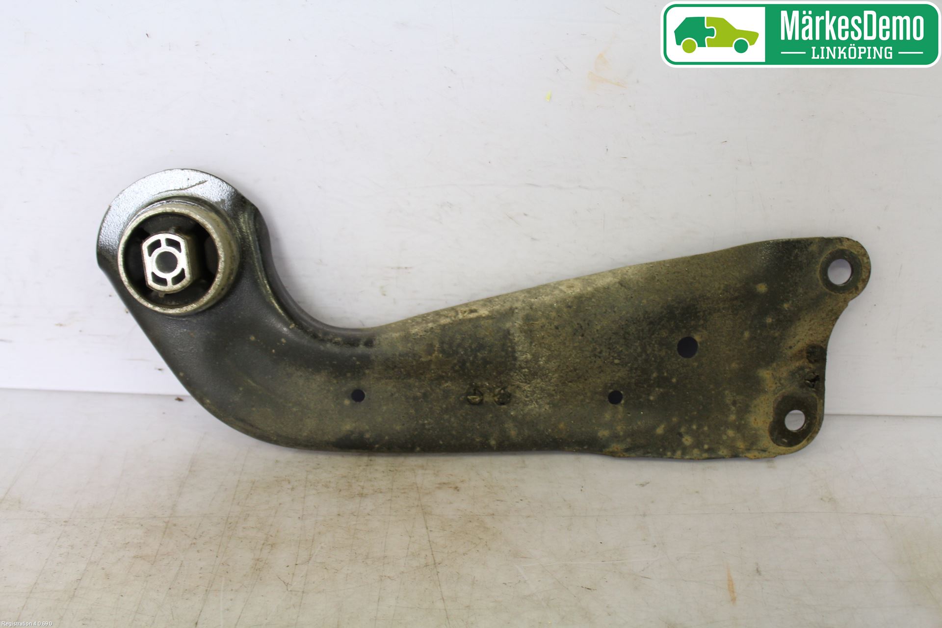 Volkswagen VW GOLF / E-GOLF VII 13-20 Bärarm Bak Vänster