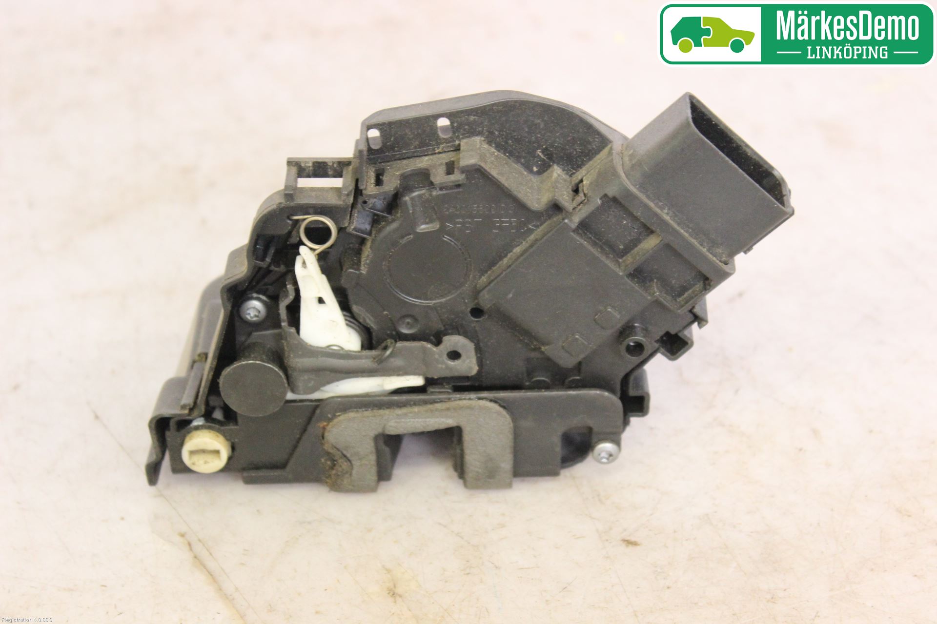 Ford MONDEO 07-15 Låskista-Dörrlås