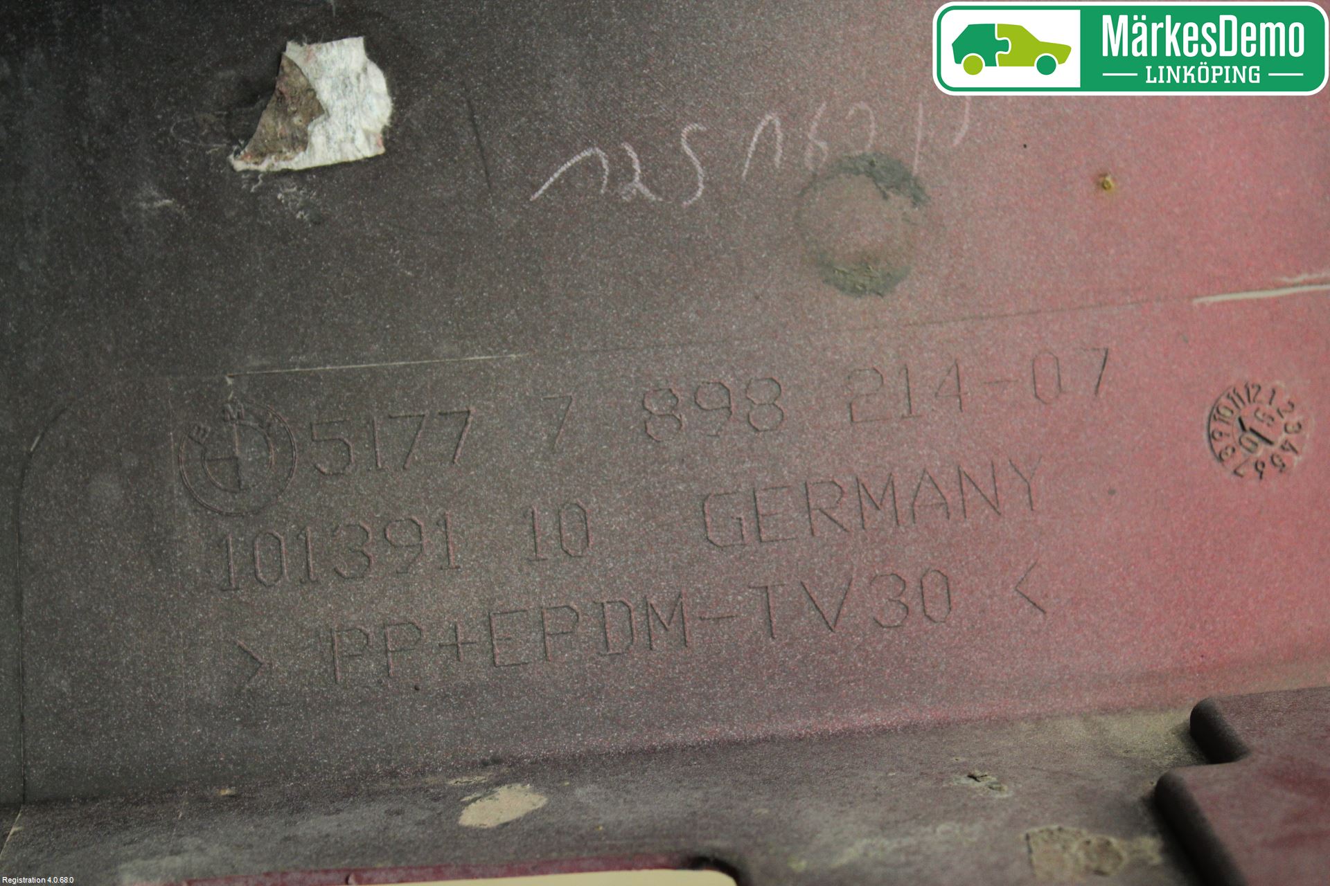 BMW 6 E63/64    02-10 Sidokjol Hö