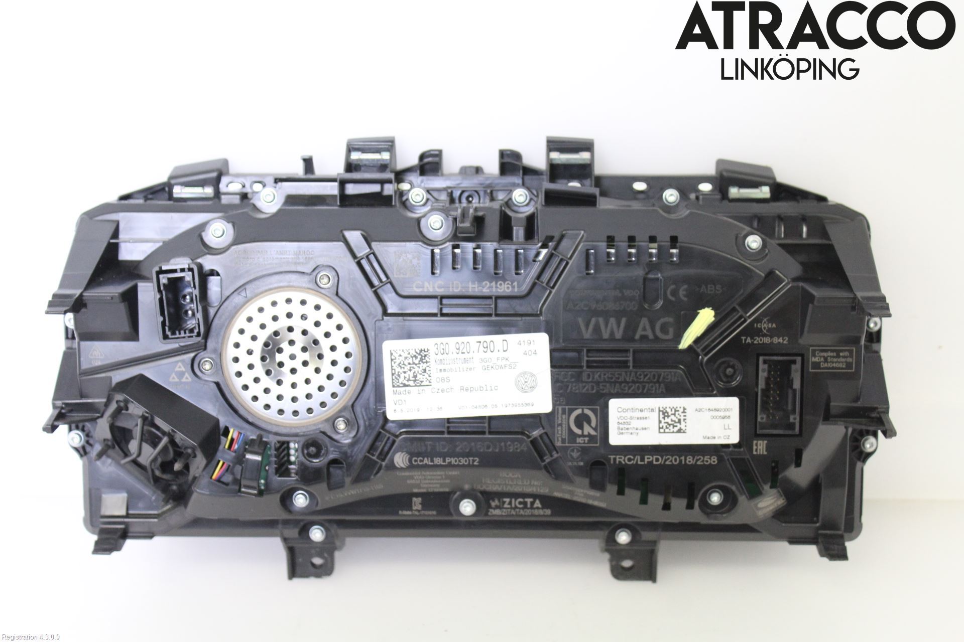 Volkswagen VW PASSAT 15-19 Instrument Komb