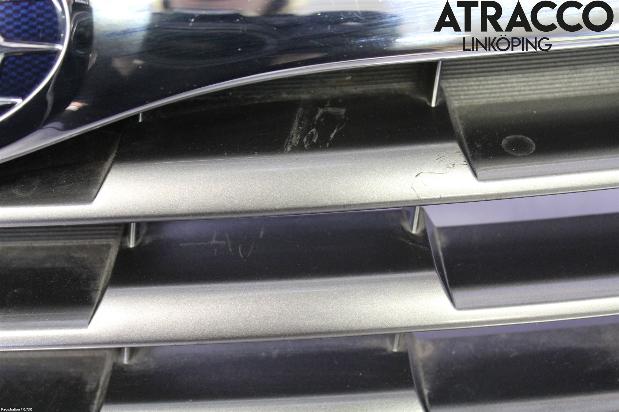 Subaru FORESTER SH  08-13 Grill Komp