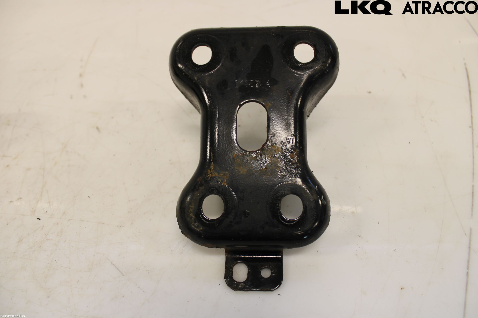 Fiat 500X 15- Bakaxel Fäste