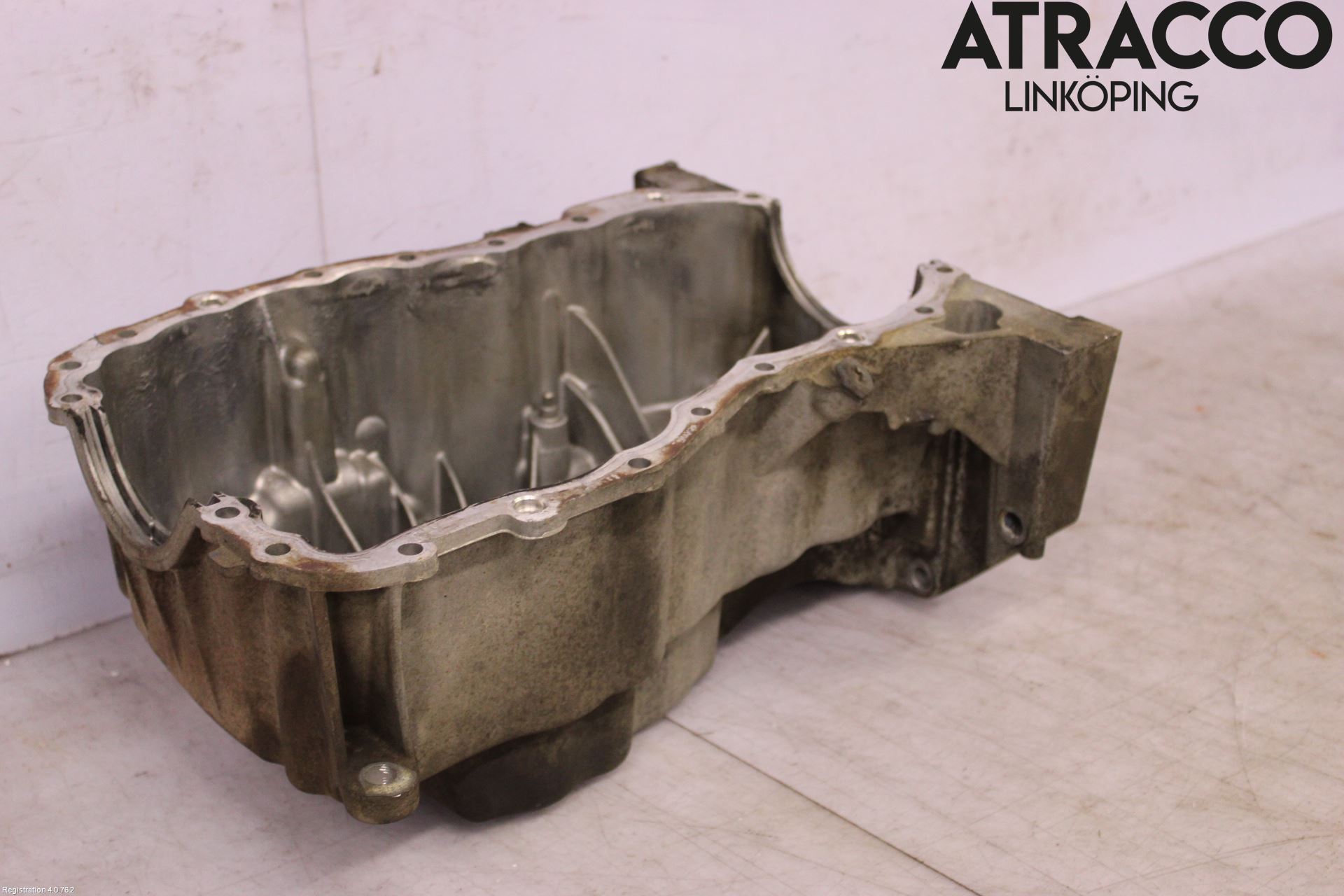 Dacia DUSTER 10-17 Oljetråg