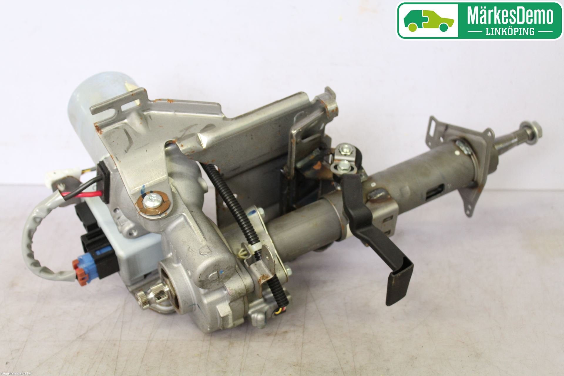 Nissan NOTE E11 06-14 Rattaxelagg Med Inb Servo