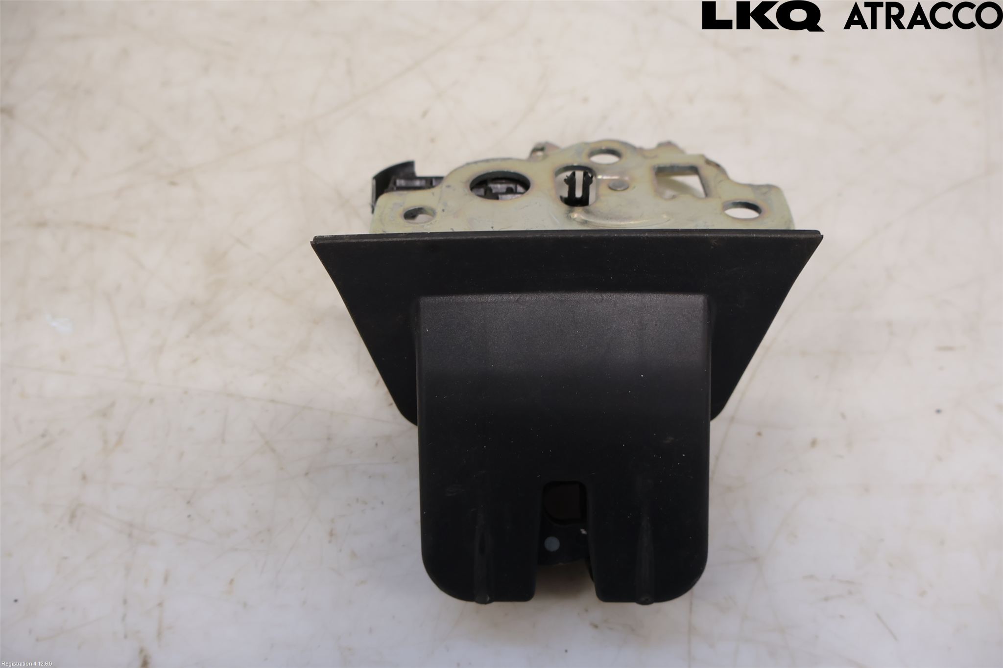 Audi A4 ALLROAD 09-16 Låskista Baklucka