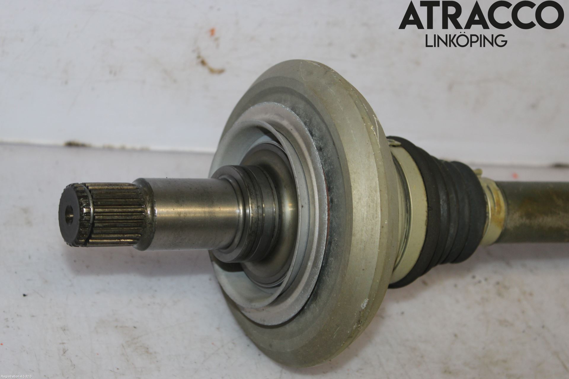 Mercedes-Benz MB C-KLASS (W205) 14-21 Drivaxel Bak Vänster