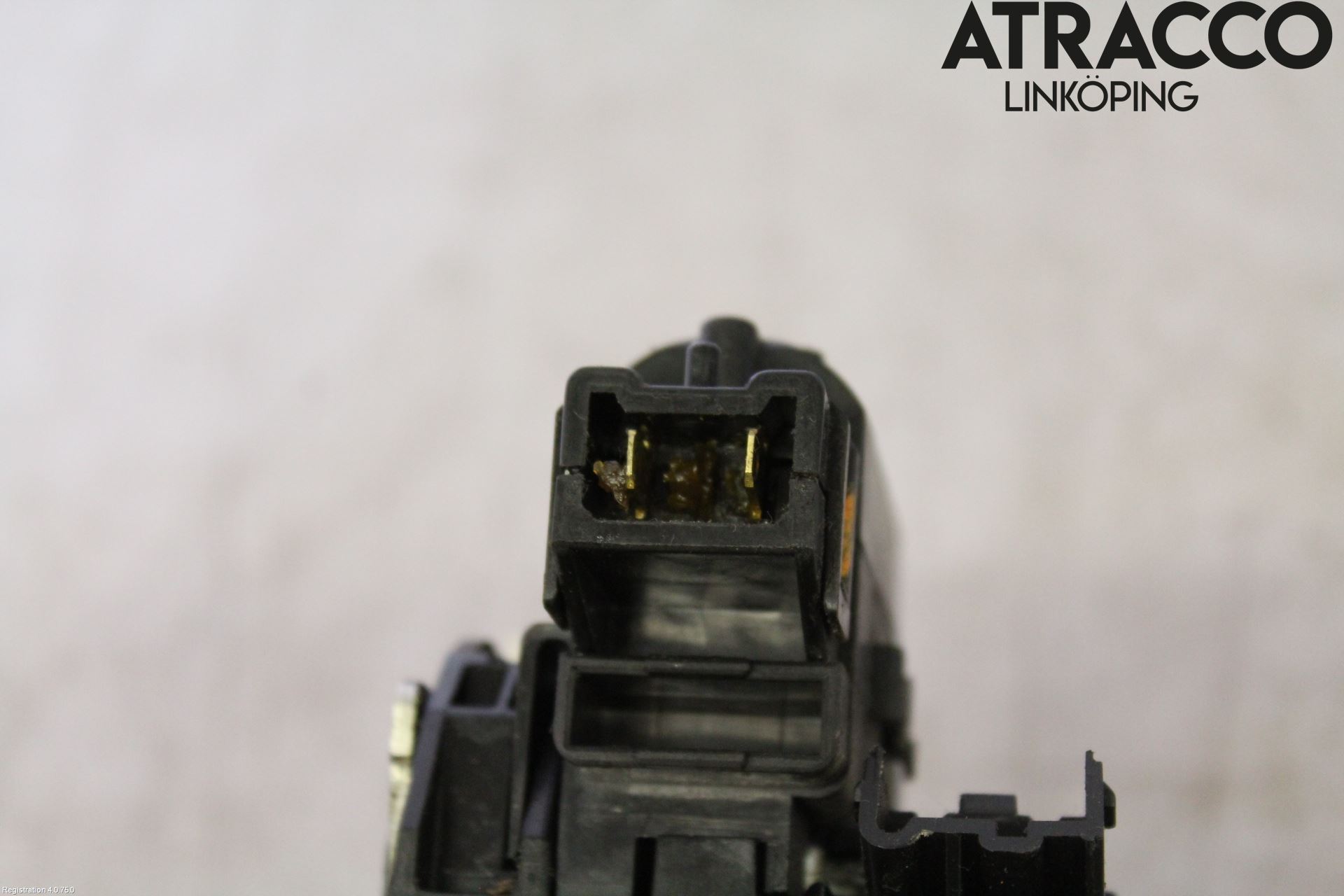 Dacia DUSTER 10-17 Låskista-Dörrlås