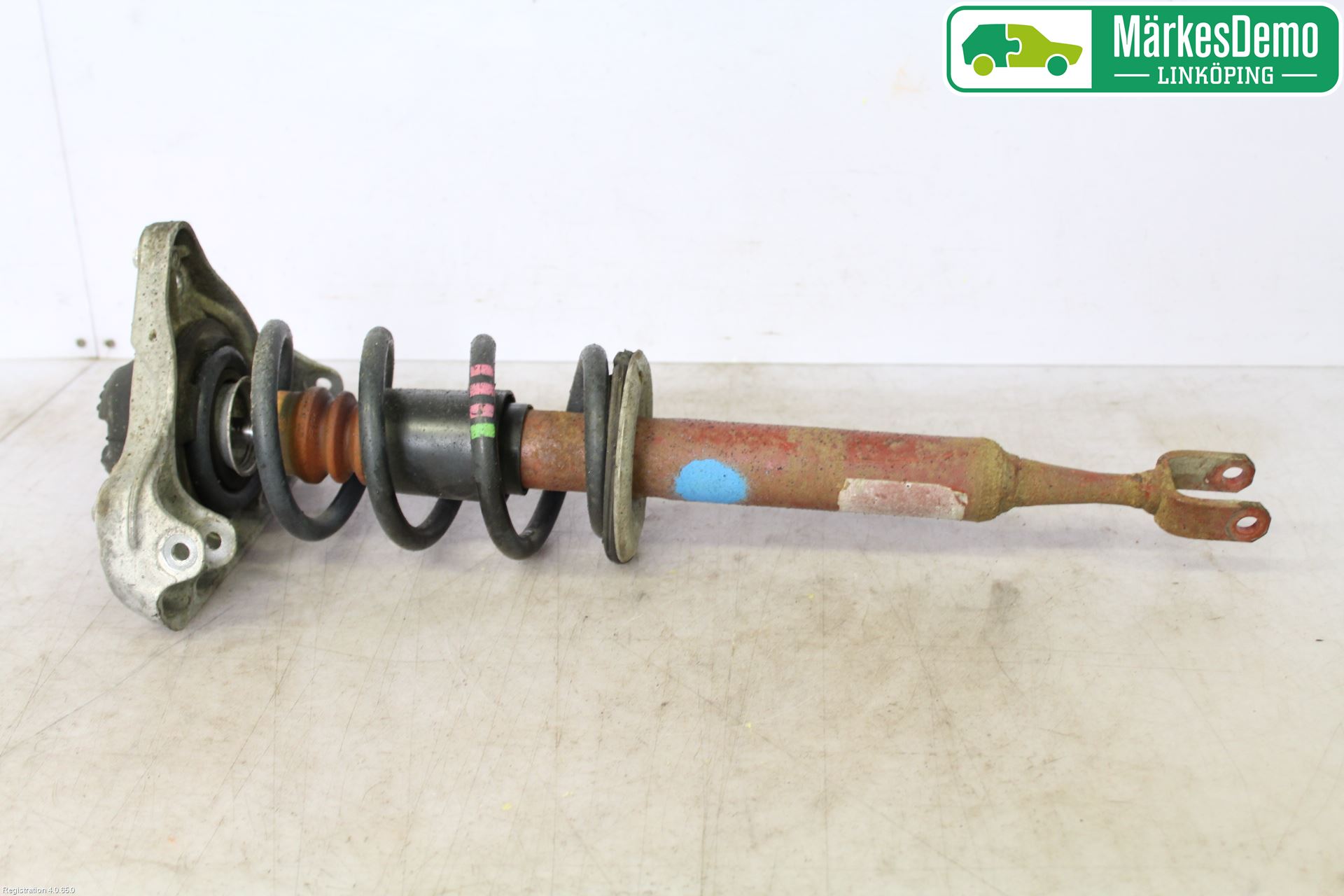 Audi A4/S4 05-07 Fjäderben Fram Höger