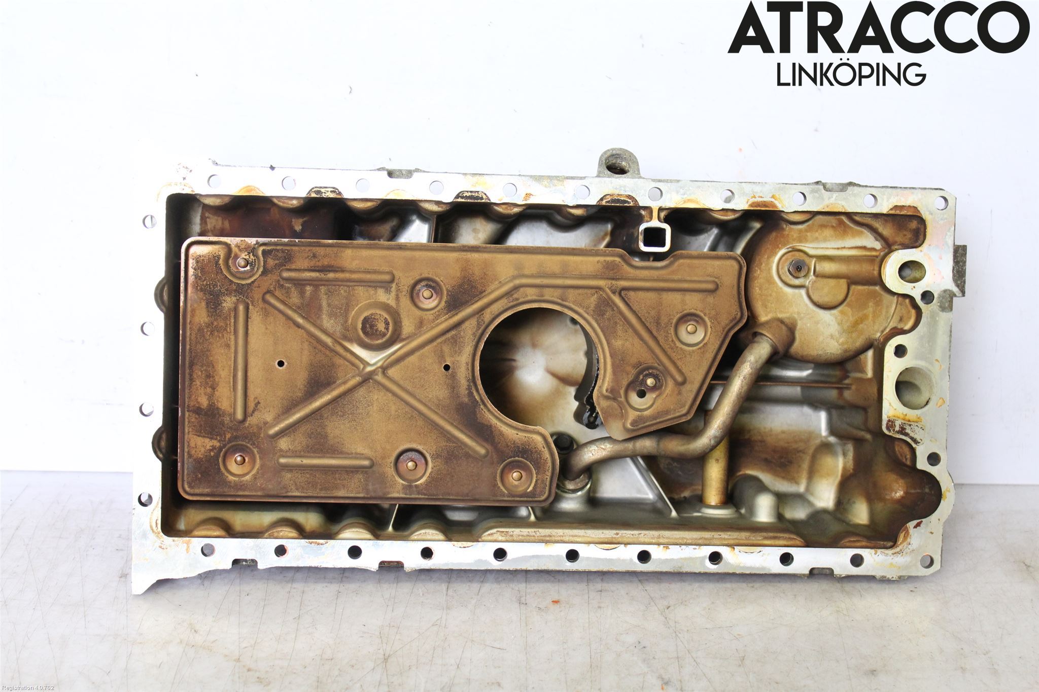 Volvo V70 05-08 Oljetråg