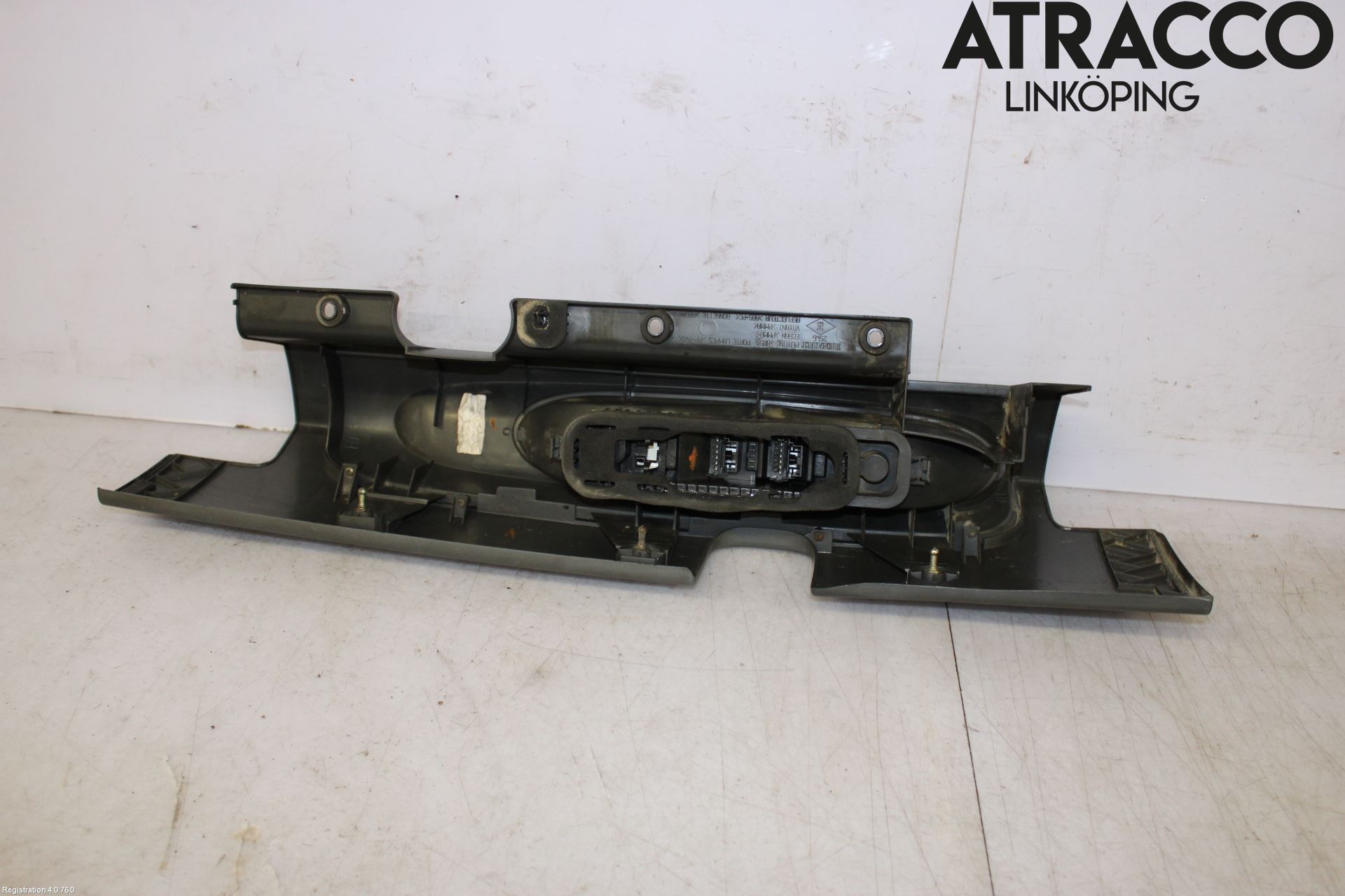 Opel VIVARO 01-14 Bakljus Höger