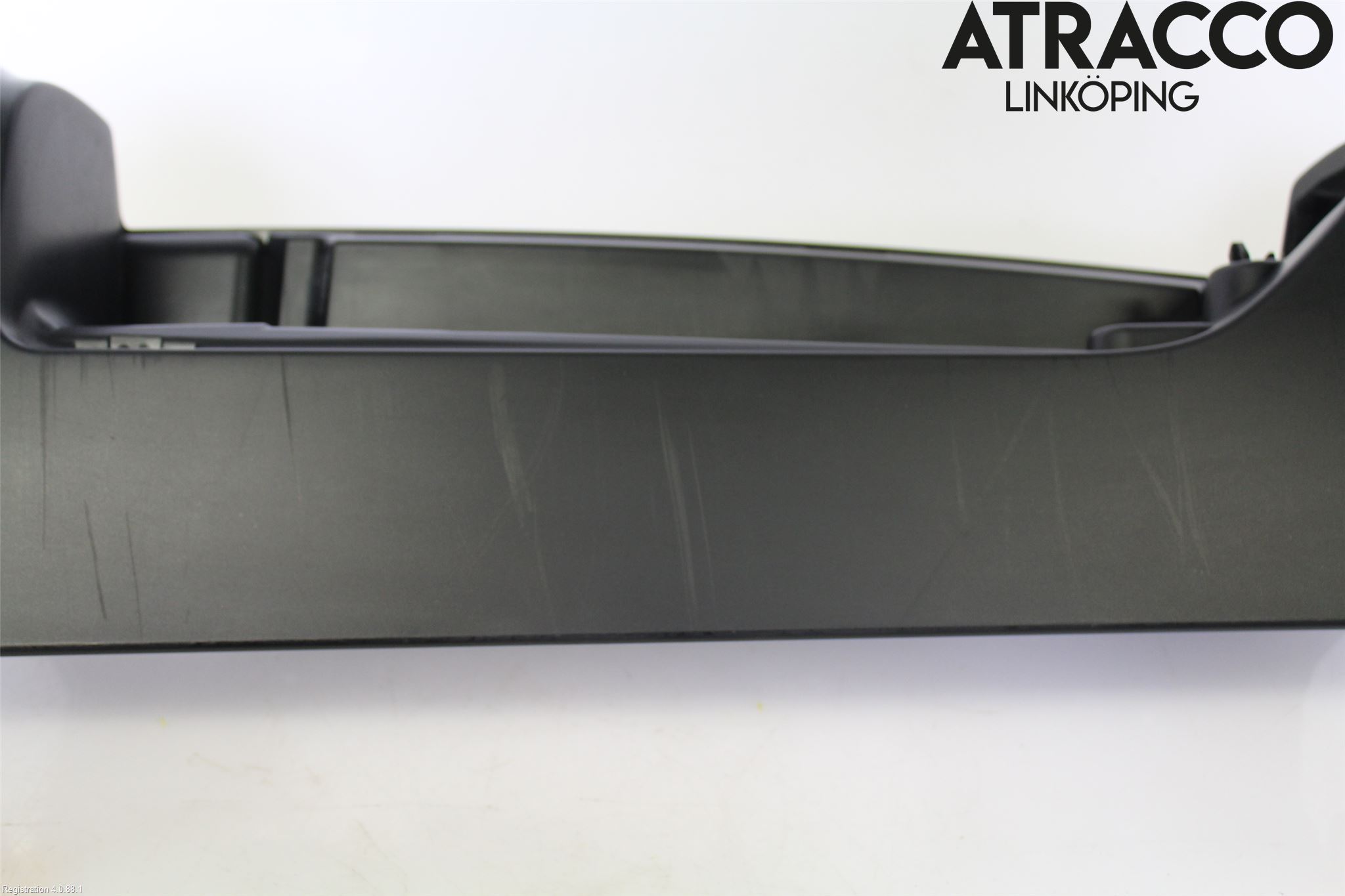 Opel VIVARO 15-19 Bakljussarg