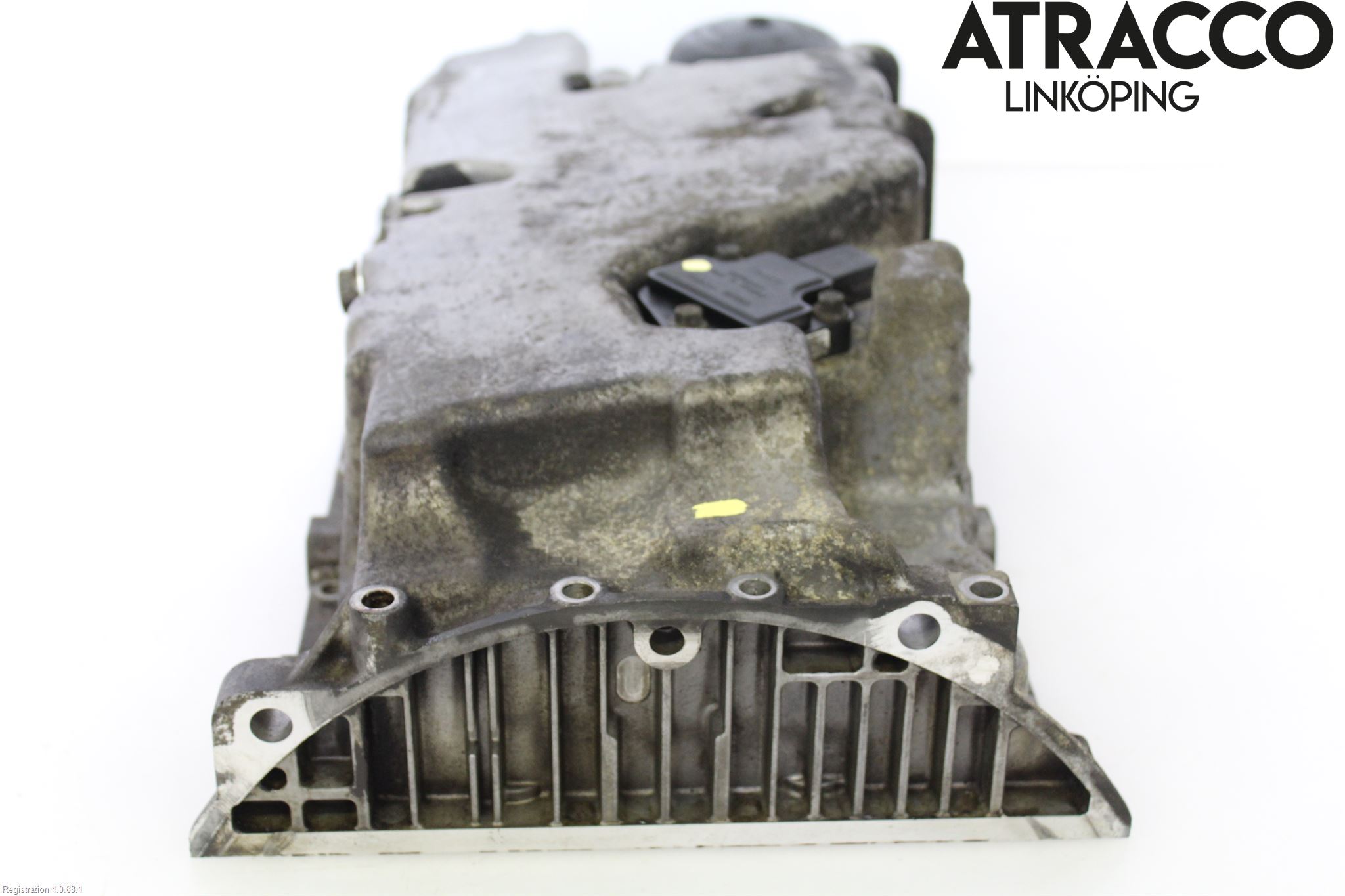 Volvo V70 05-08 Oljetråg