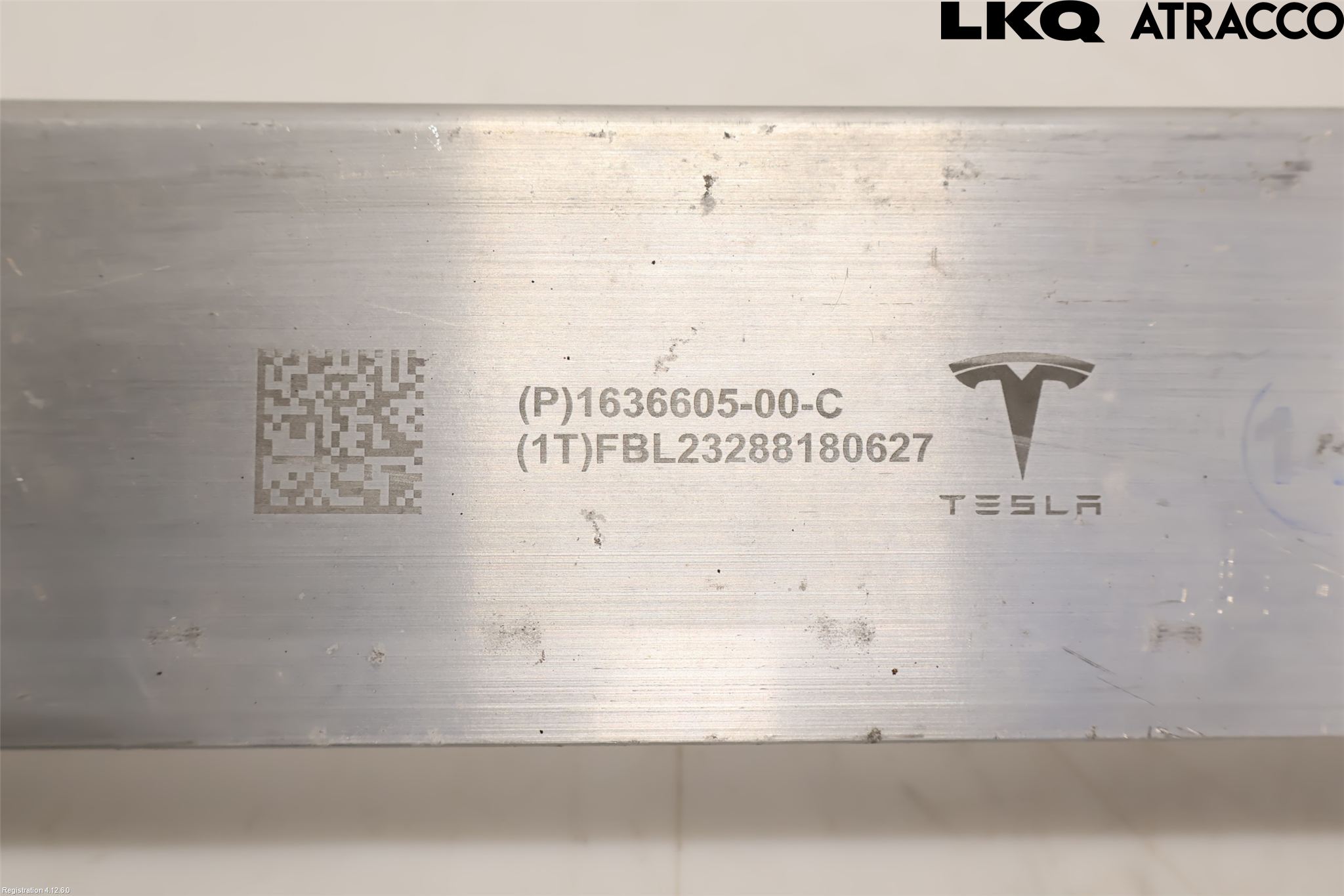 Tesla MODEL Y 21- Front Övrigt