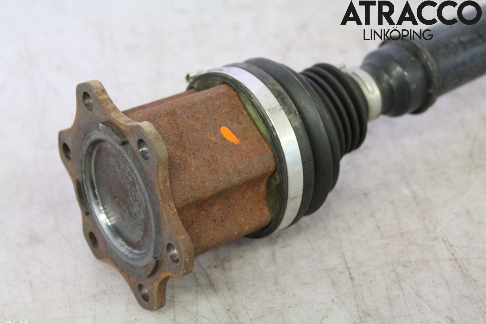 Volkswagen VW PASSAT 05-11 Drivaxel Fram Höger