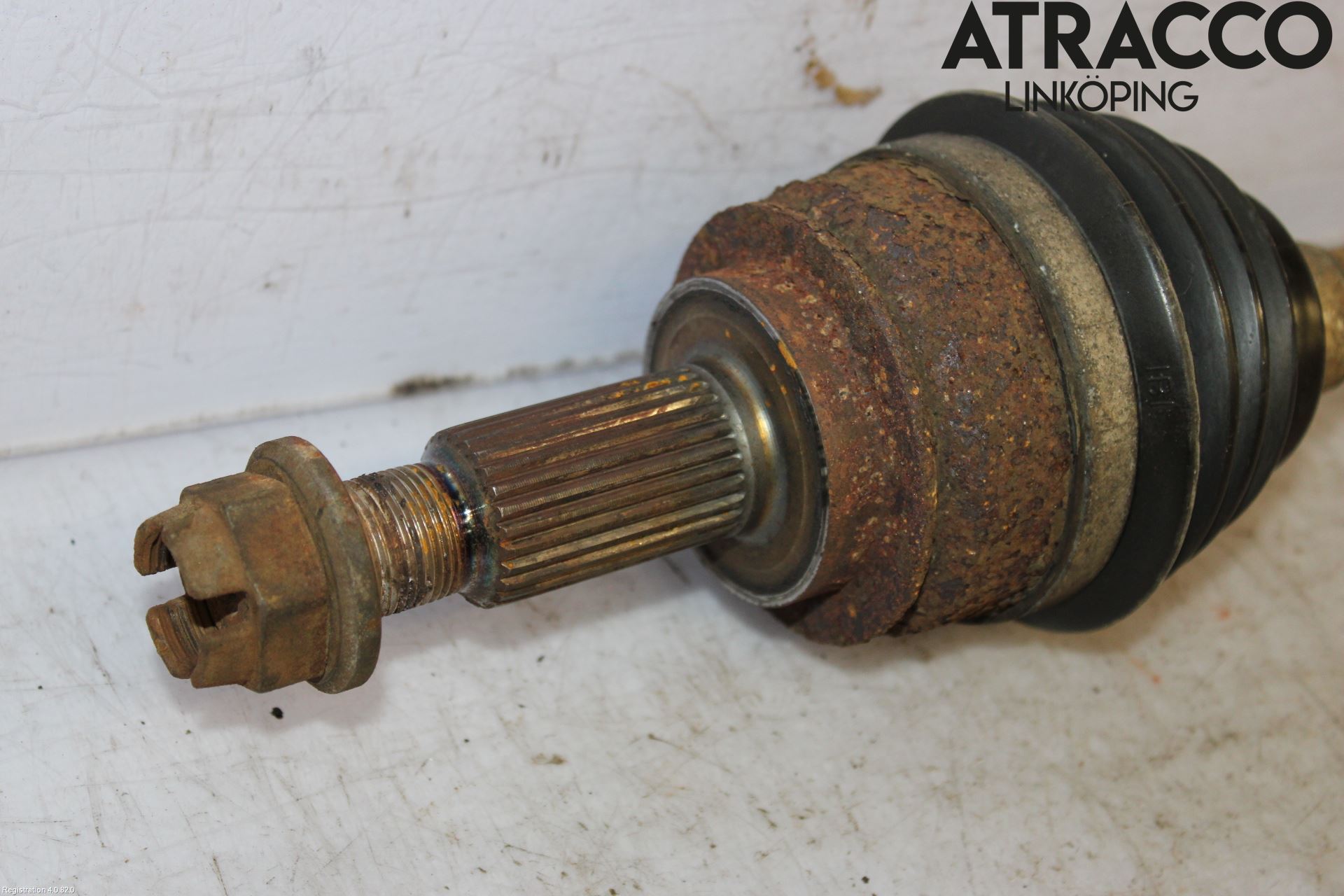 Renault KANGOO II 08-14 Drivaxel Fram Höger