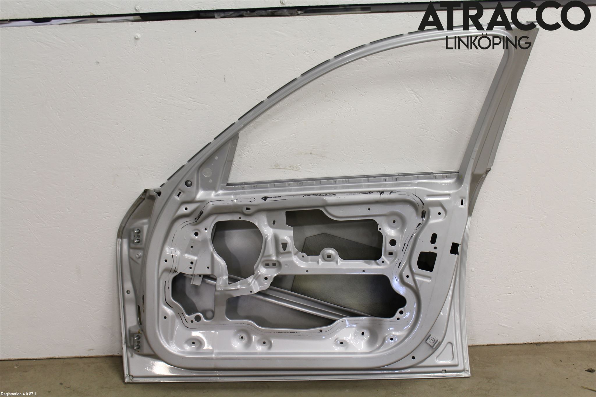 BMW 3 E90/91 SED/TOU 05-12 Dörr Fram Höger