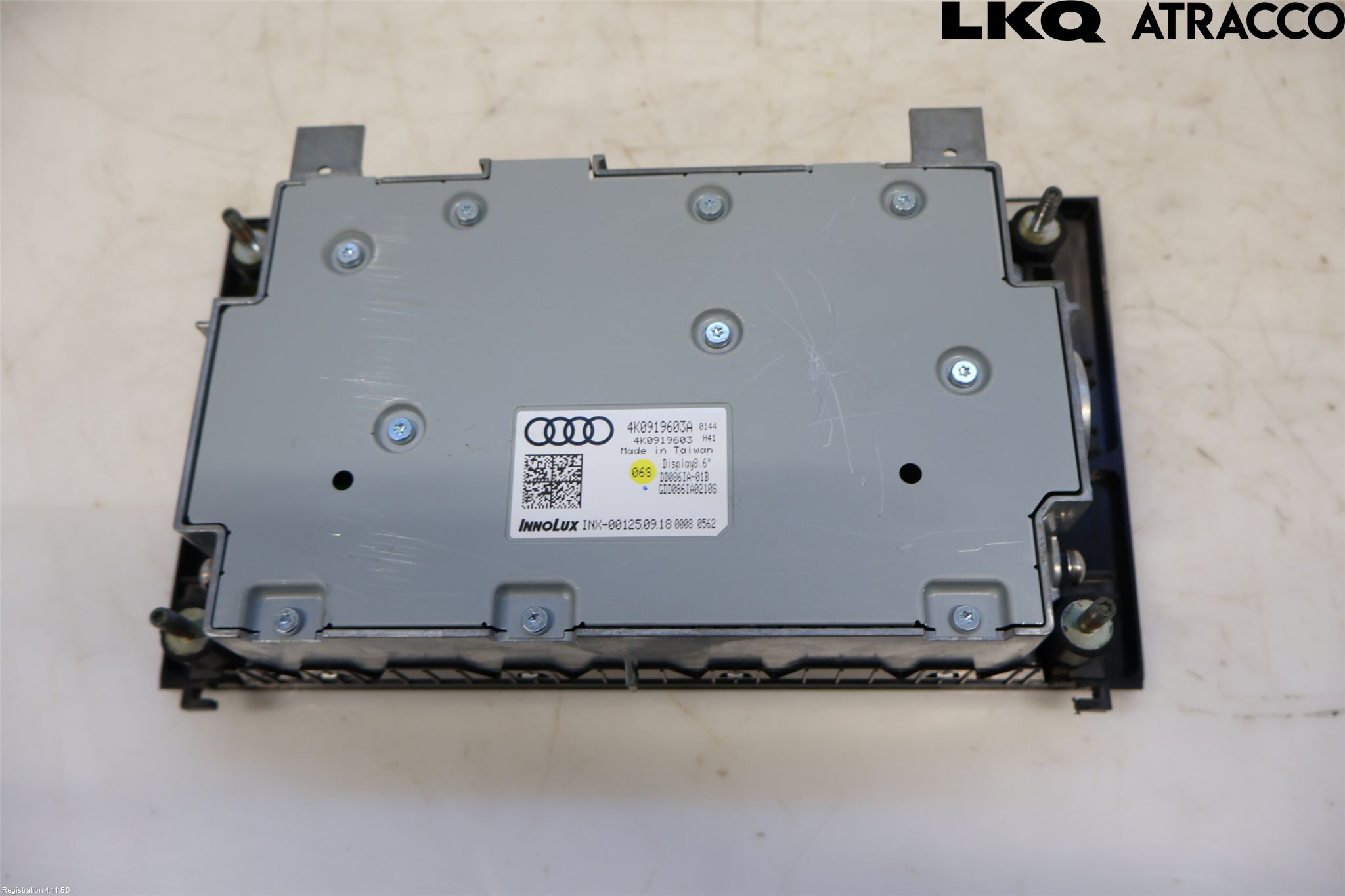 Audi A6 F2/C8 19- Bildskärm