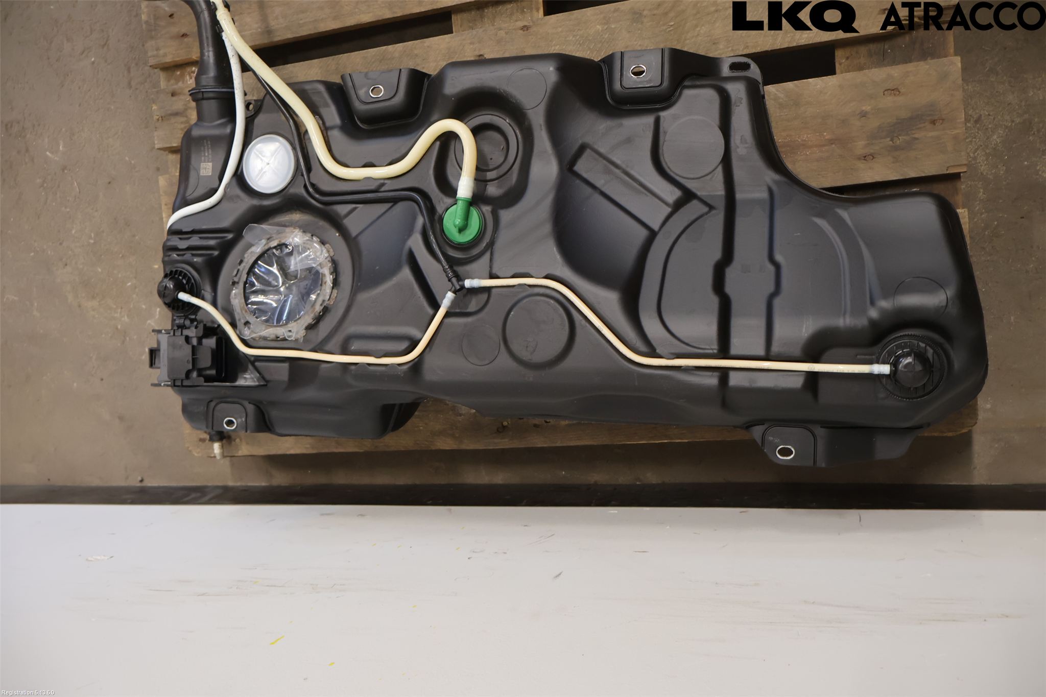 Volkswagen VW GOLF / E-GOLF VIII 20- Bränsletank Insprutning