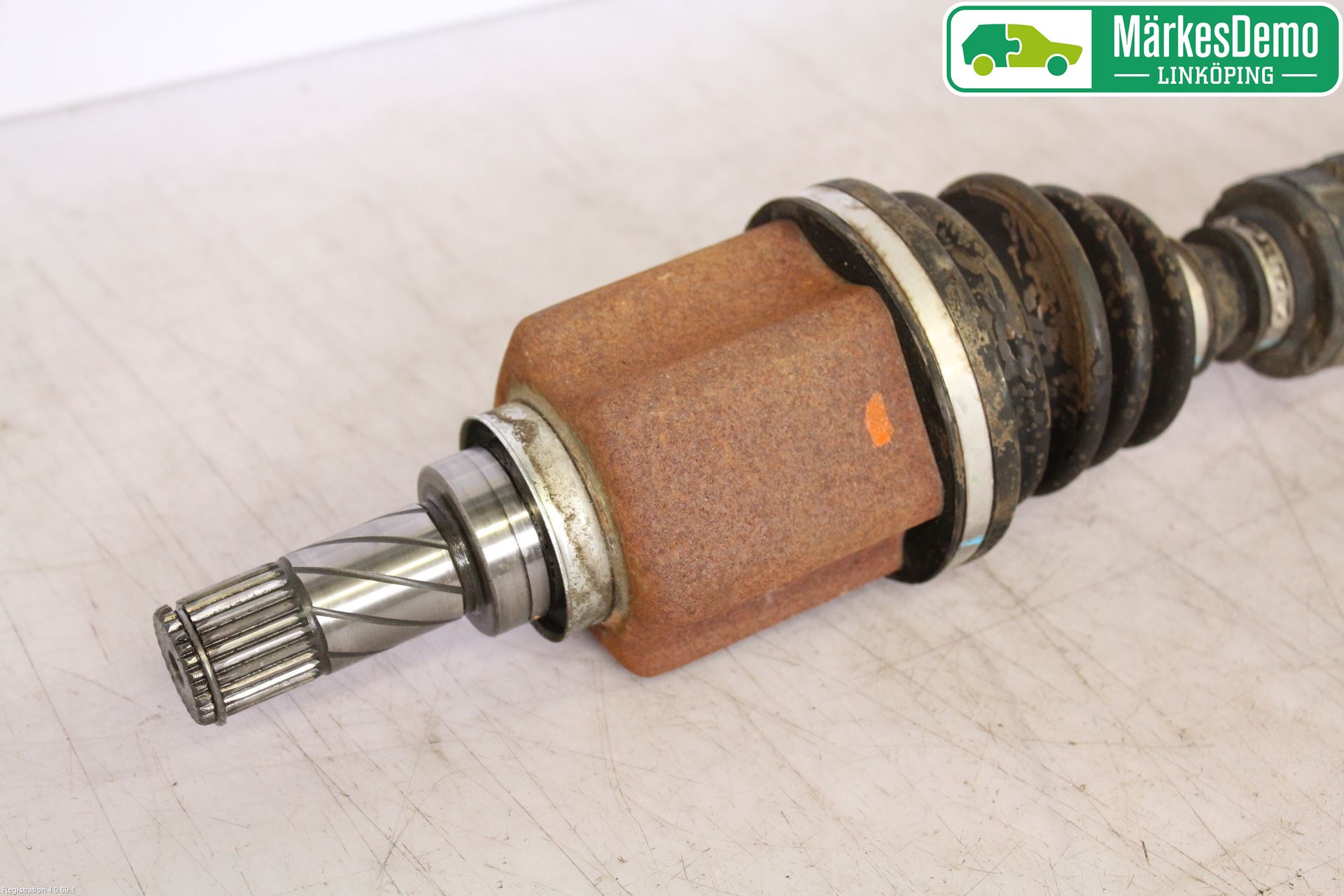 Nissan QASHQAI 14-17 Drivaxel Fram Vänster