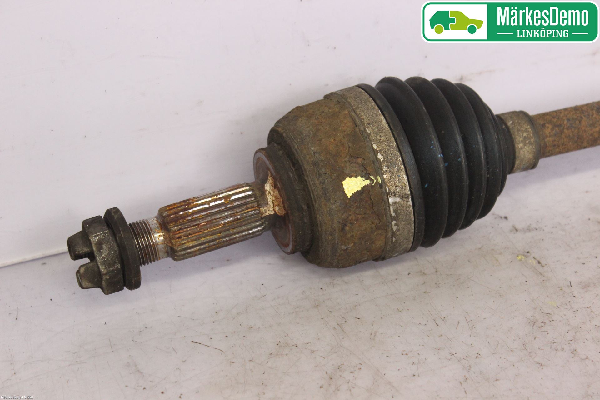 Renault CLIO III  06-09 Drivaxel Fram Höger