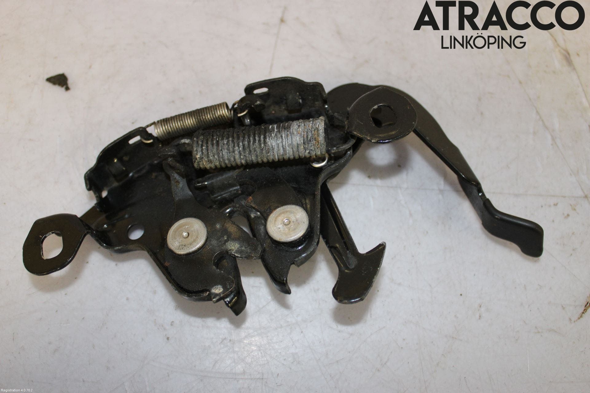 Nissan QASHQAI 10-14 Huvlås