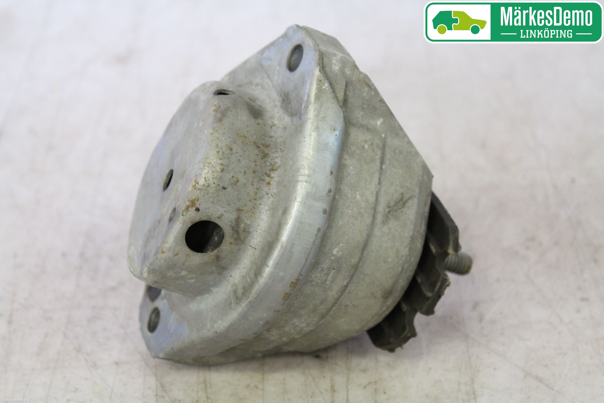 BMW 6 E63/64    02-10 Motorfäste