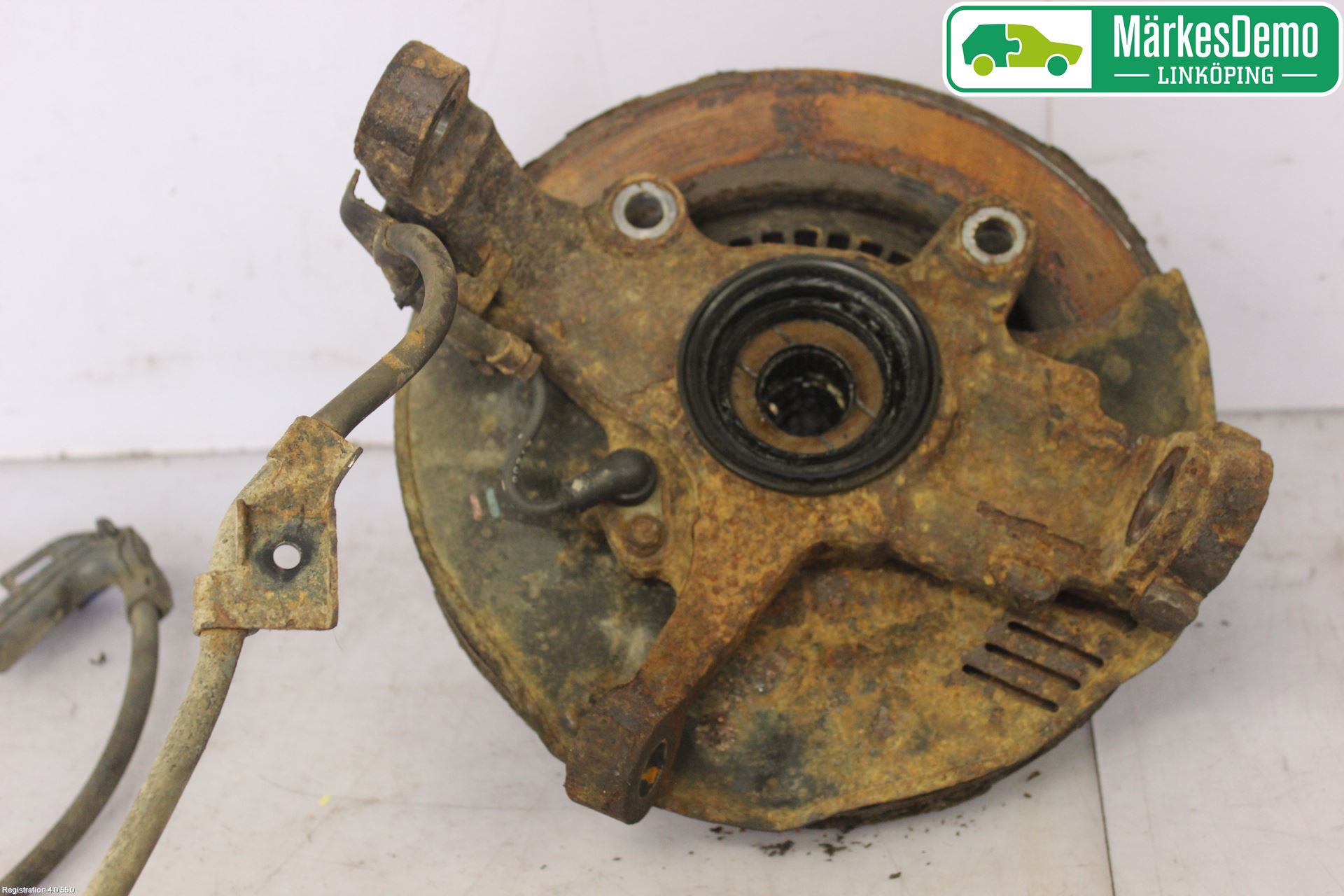 Isuzu D-MAX Styrspindel Lagerhus Hö