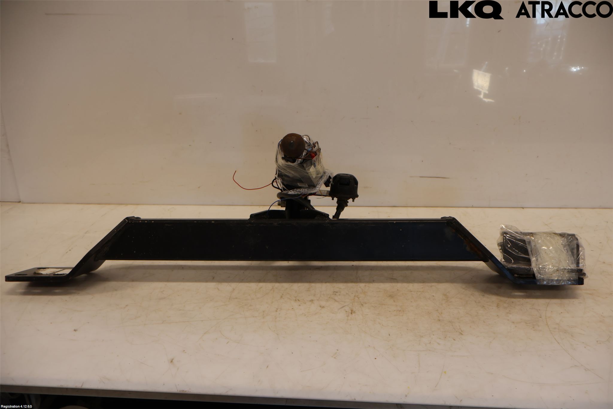 BMW 5 E60/61 Sed/Tou 02-10 Dragkrok