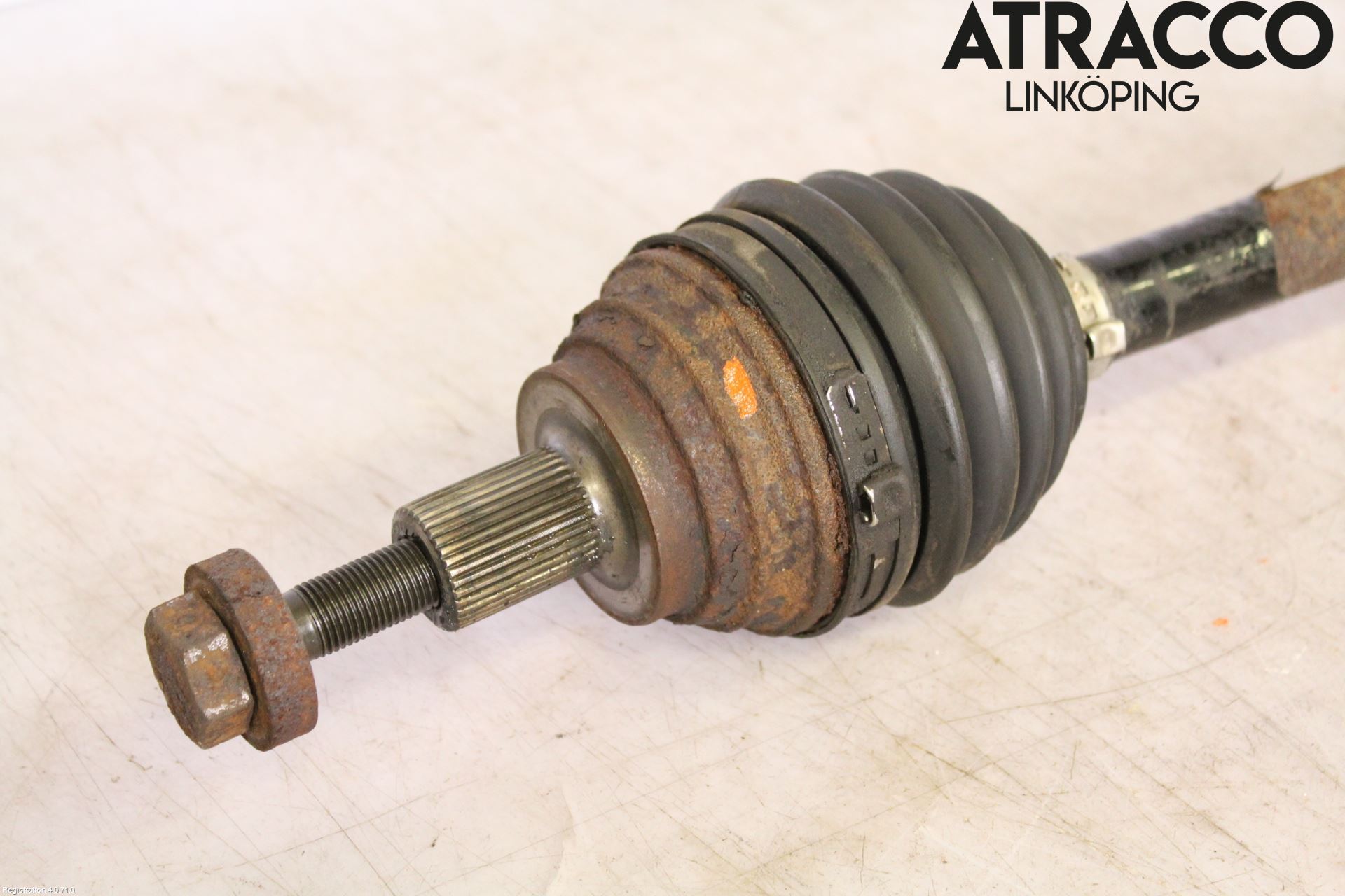 Volkswagen VW GOLF V 04-09 Drivaxel Fram Vänster