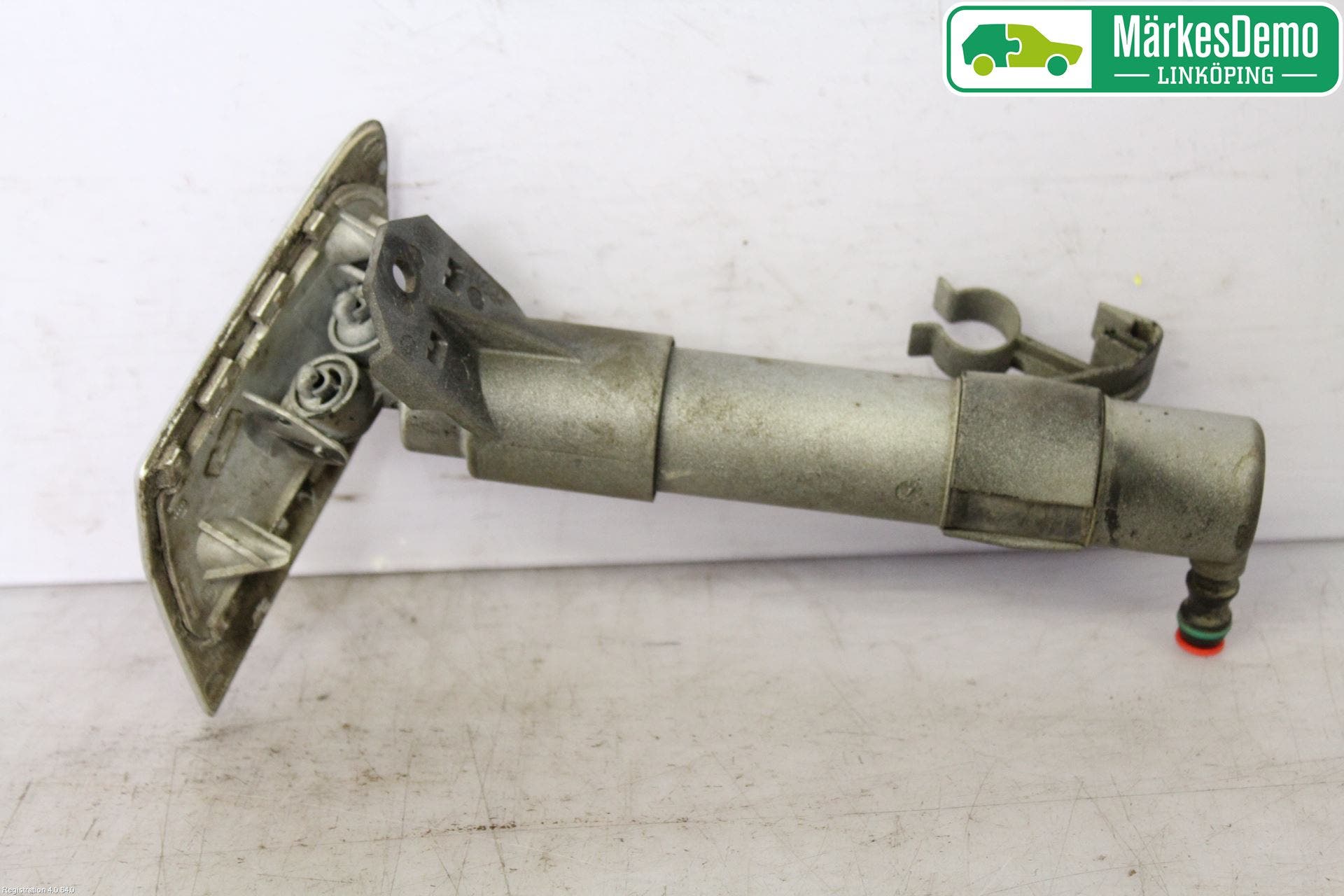 Volkswagen VW GOLF V 04-09 Spolarmunstycke Strålkastare