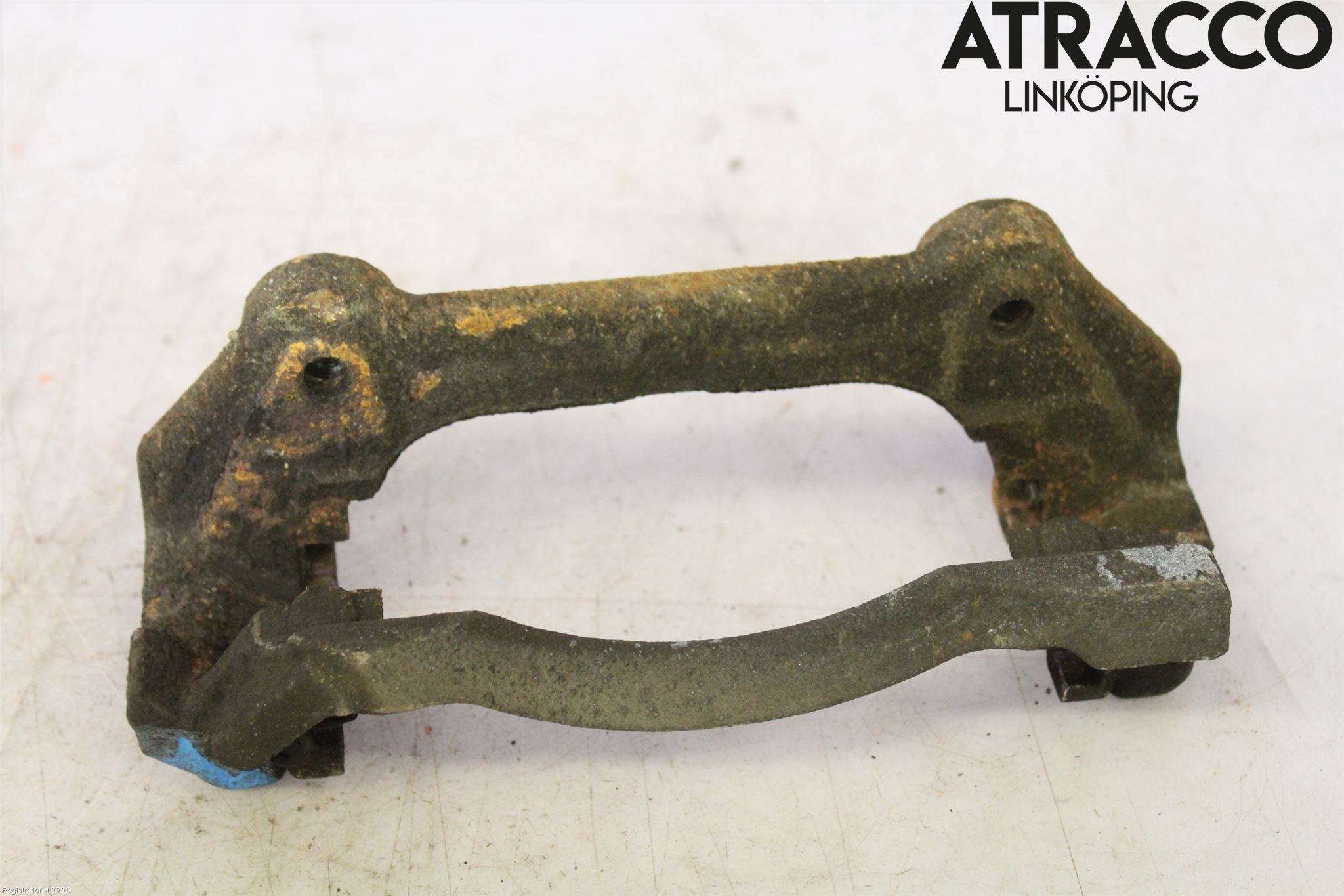 Opel VIVARO 15-19 Bromsokshållare