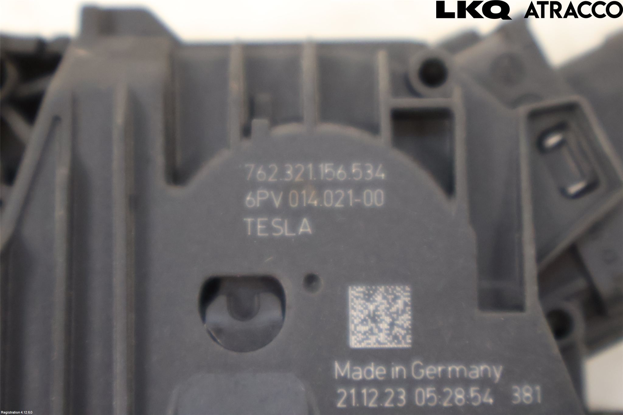 Tesla MODEL Y 21- Gaspedal