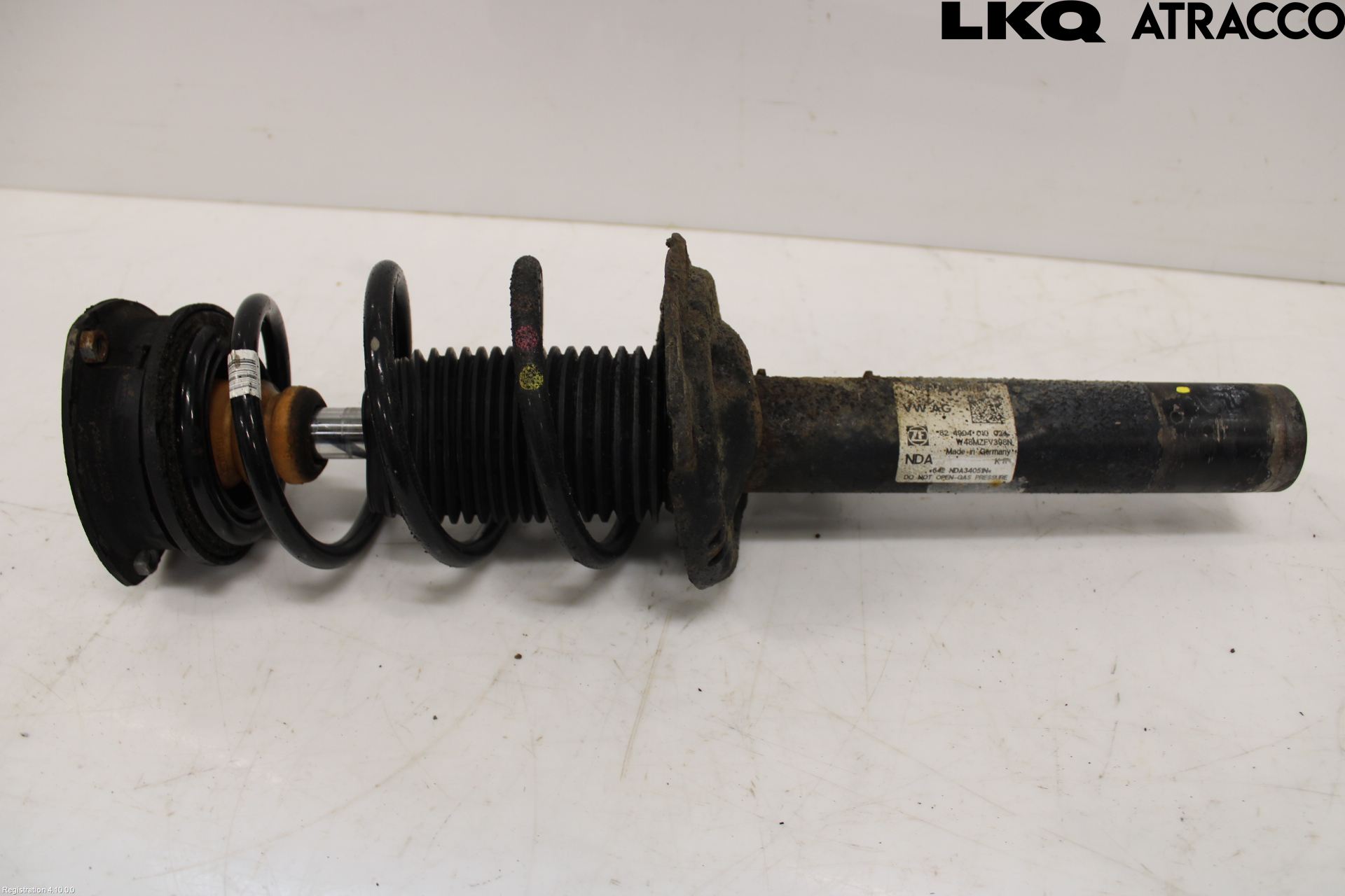 Volkswagen VW PASSAT 15-19 Fjäderben Fram Vänster