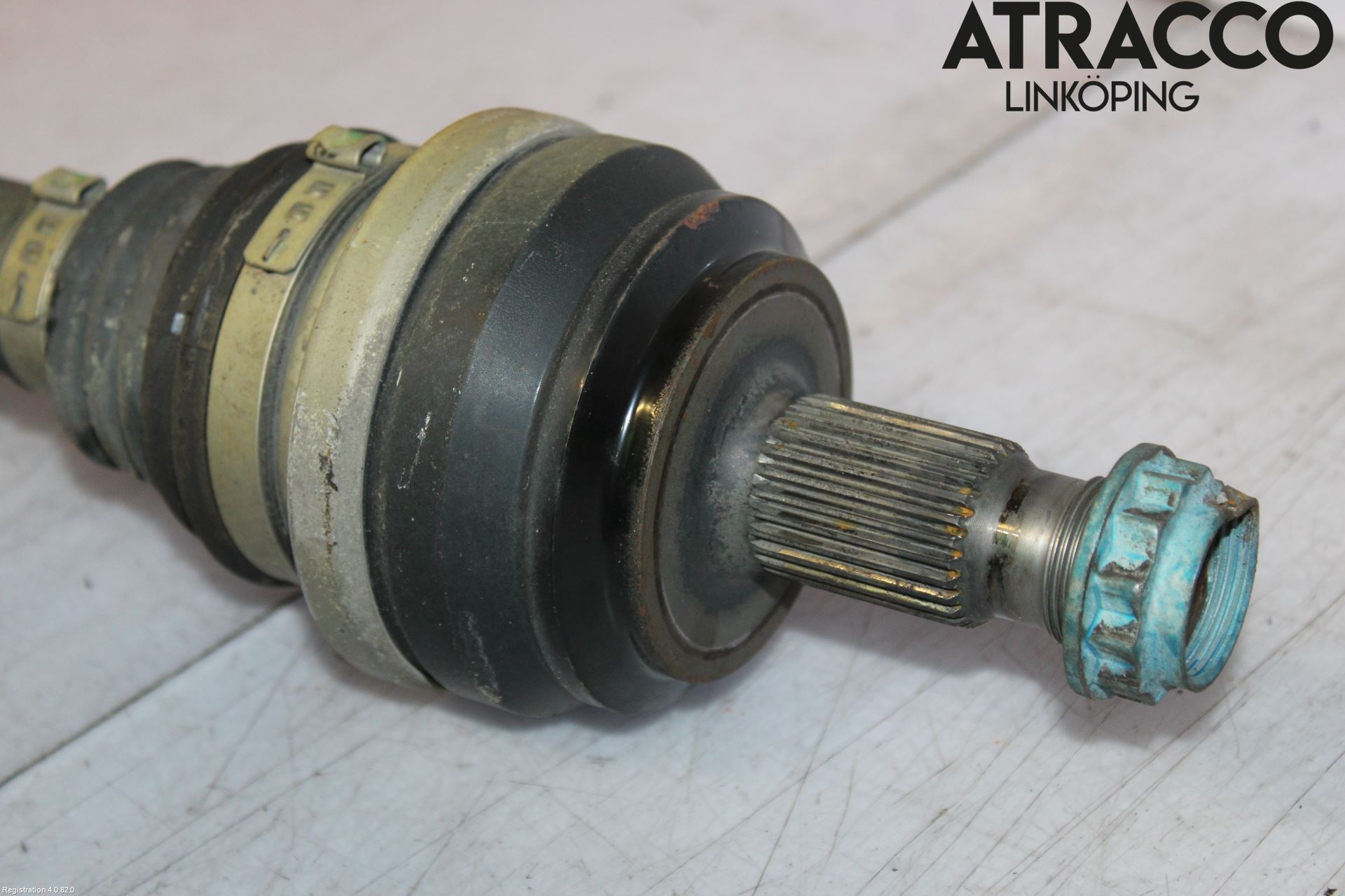 Mercedes-Benz MB C-KLASS (W205) 14-21 Drivaxel Bak Höger