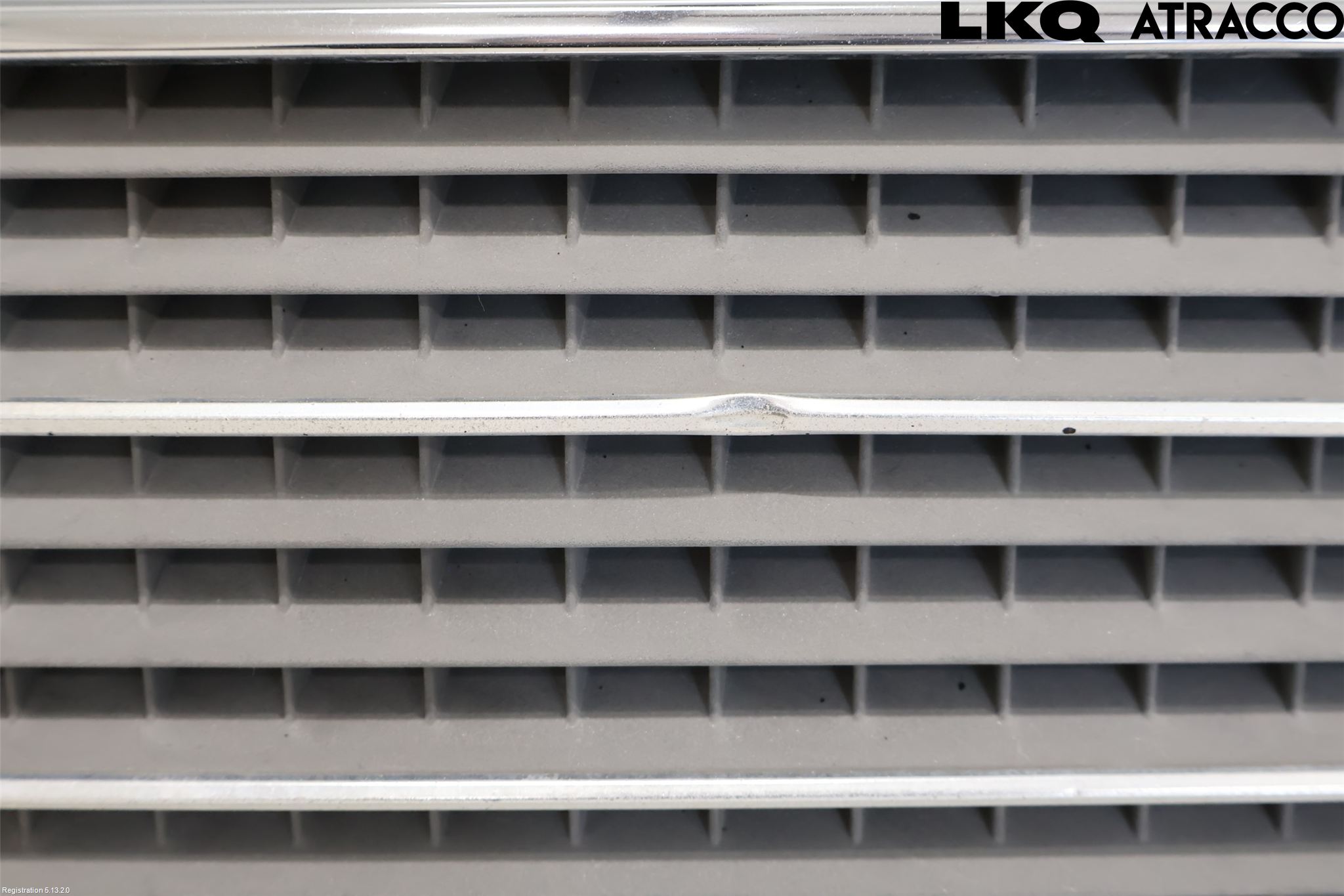 Mercedes-Benz MB 200-500  (W124) 86-96 Grill Komp