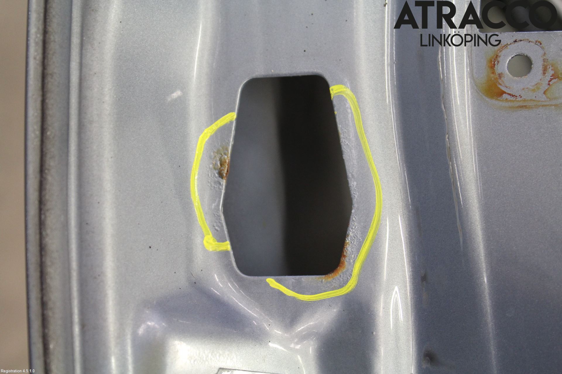 BMW 3 E90/91 SED/TOU 05-12 Dörr Fram Höger