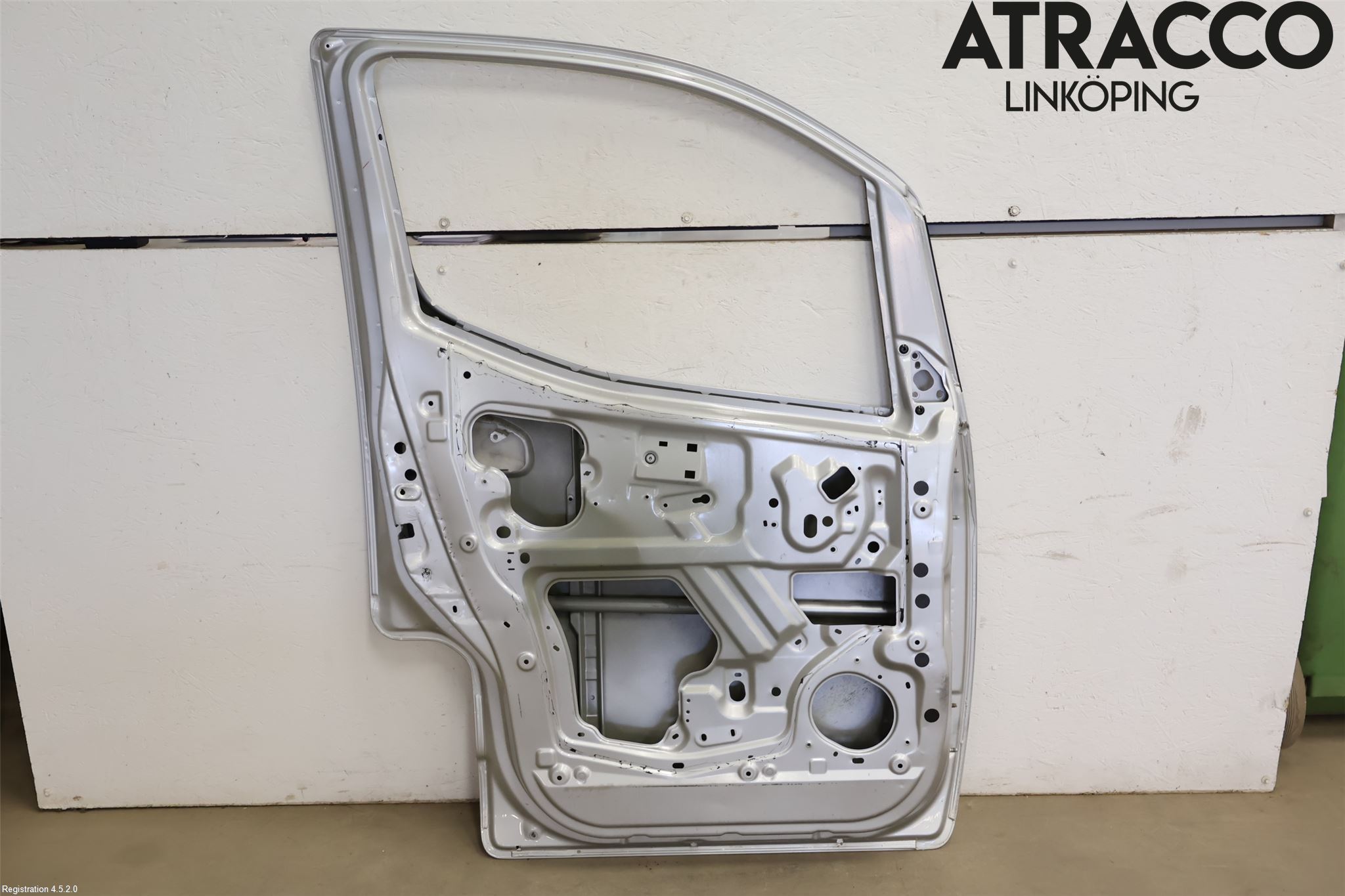 Nissan NV200/NV200 COMBI Dörr Fram Vänster