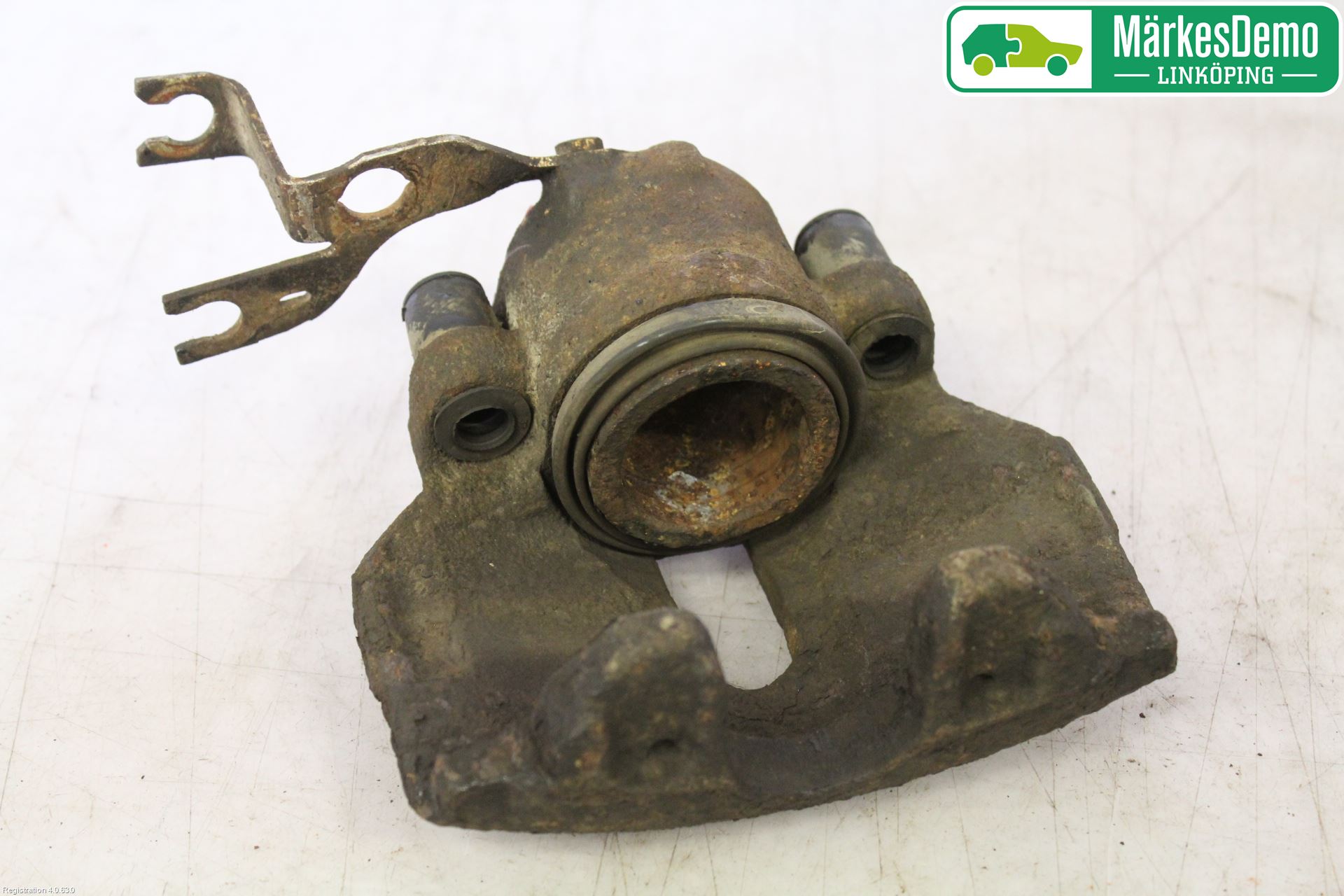 Audi A6/S6     05-11 Bromsok Fram Höger