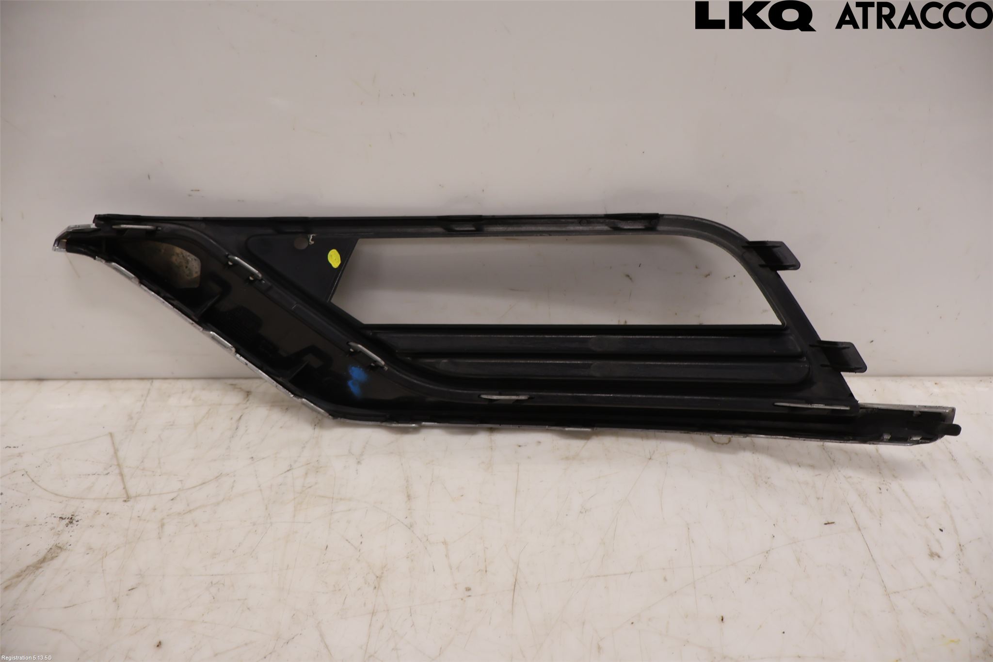 Volkswagen VW PASSAT 15-19 Dimljussarg Fram